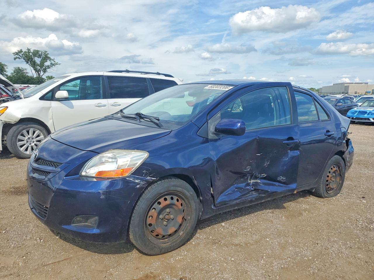 2007 Toyota Yaris Base Blue vin: JTDBT923071080738