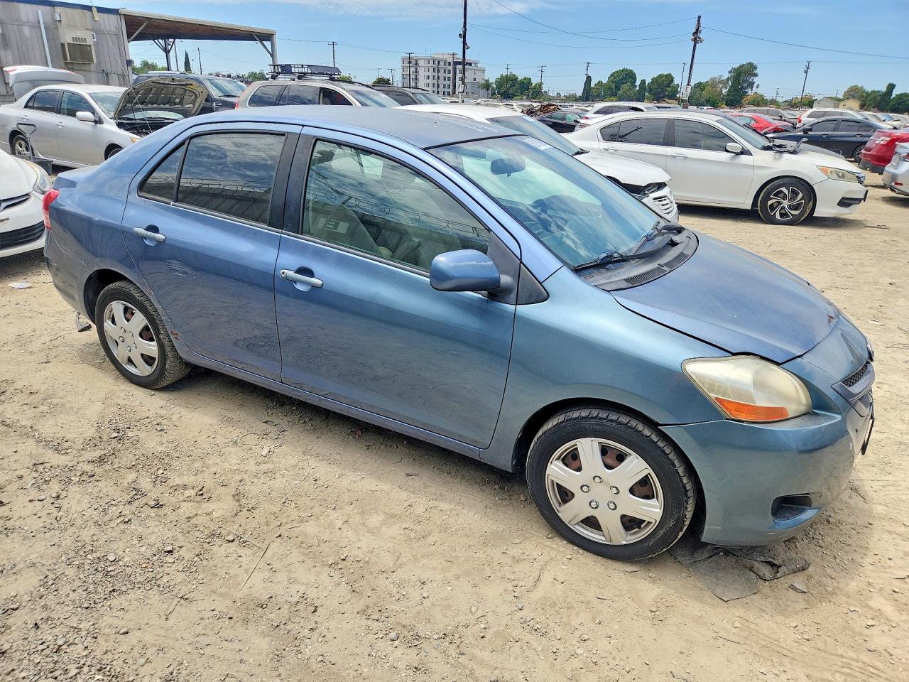 2007 Toyota Yaris Base Blue vin: JTDBT923071082425