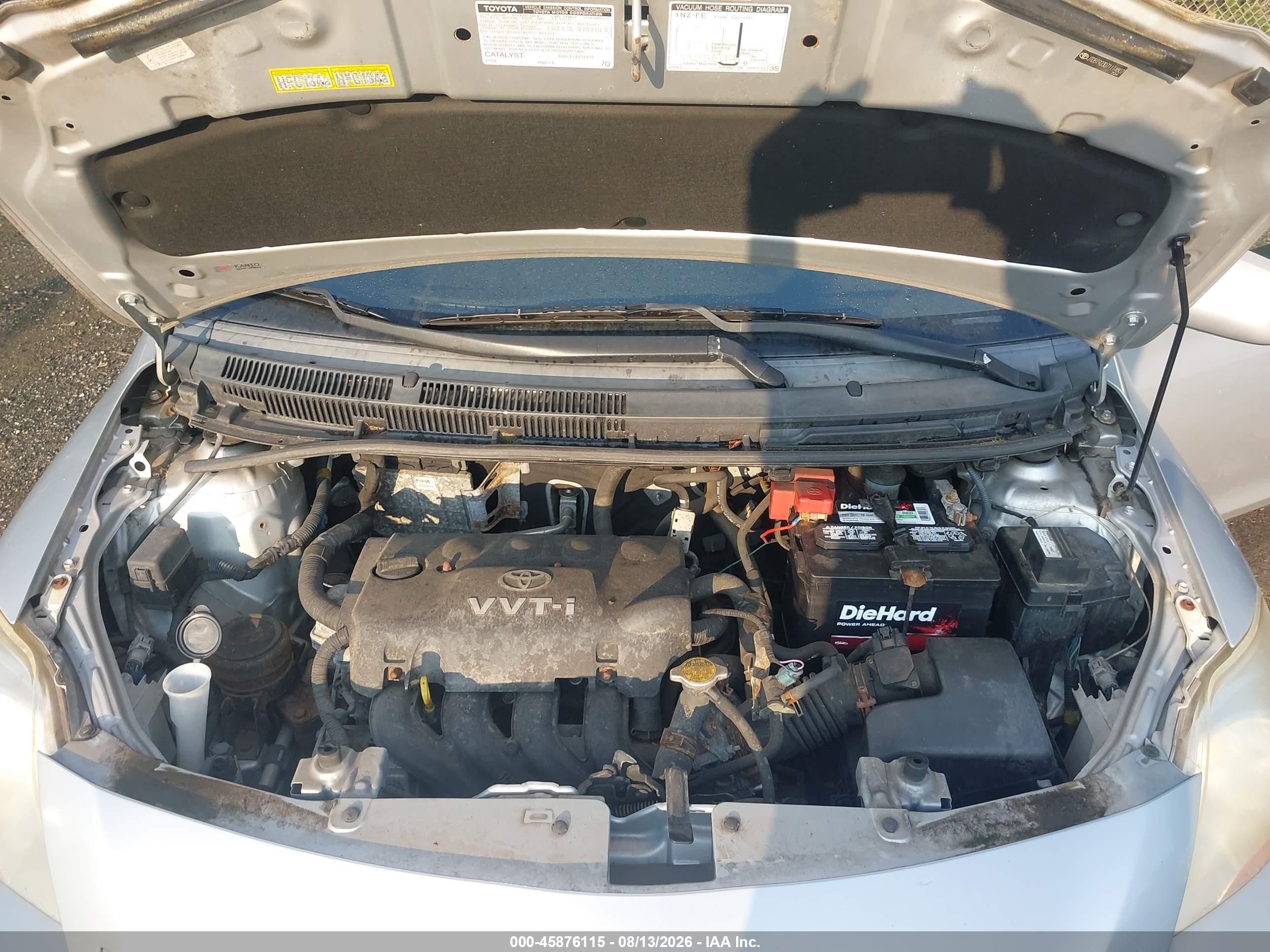 2007 Toyota Yaris   Silver vin: JTDBT923071114807