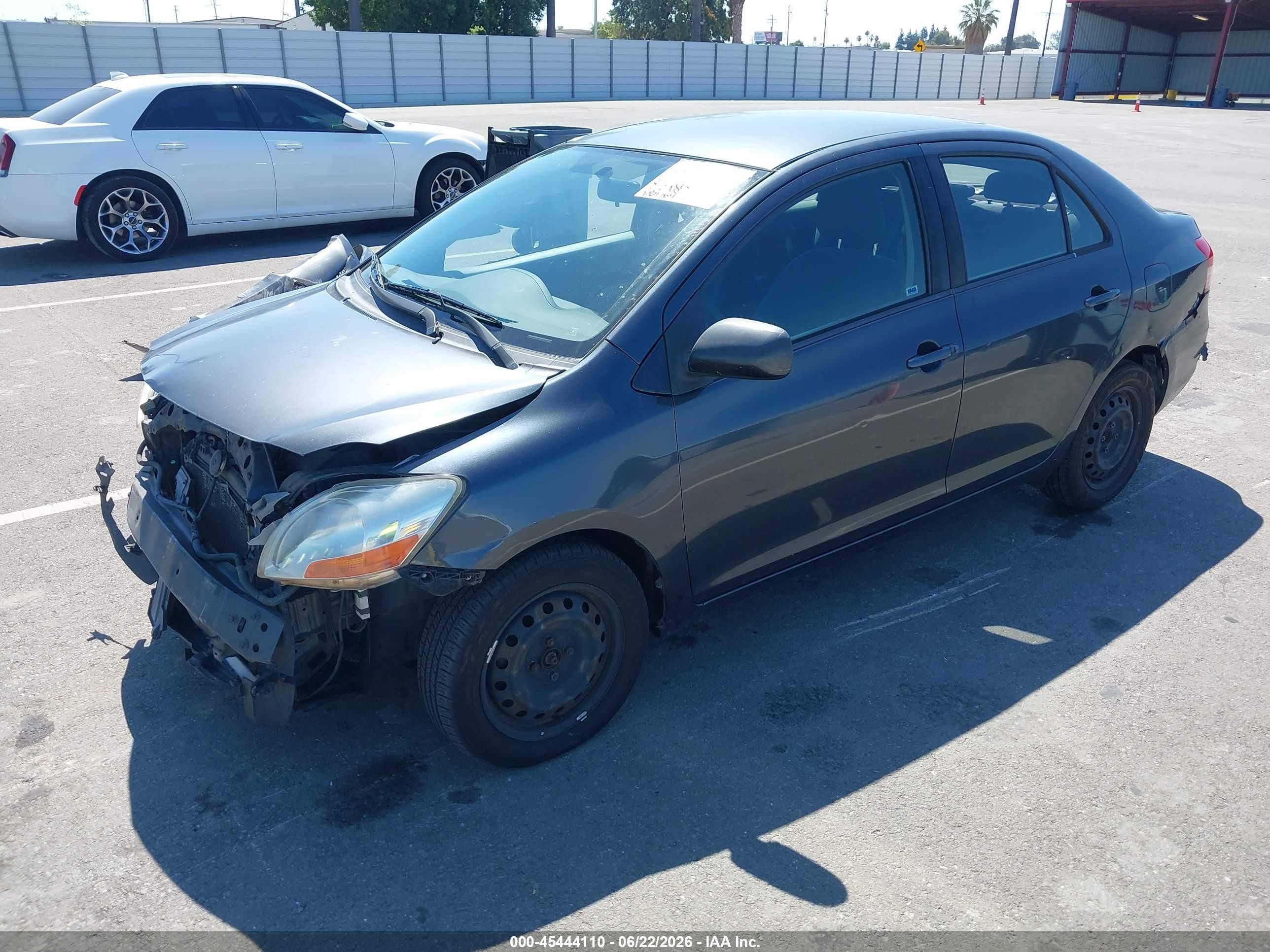 2007 Toyota Yaris   Gray vin: JTDBT923071120526