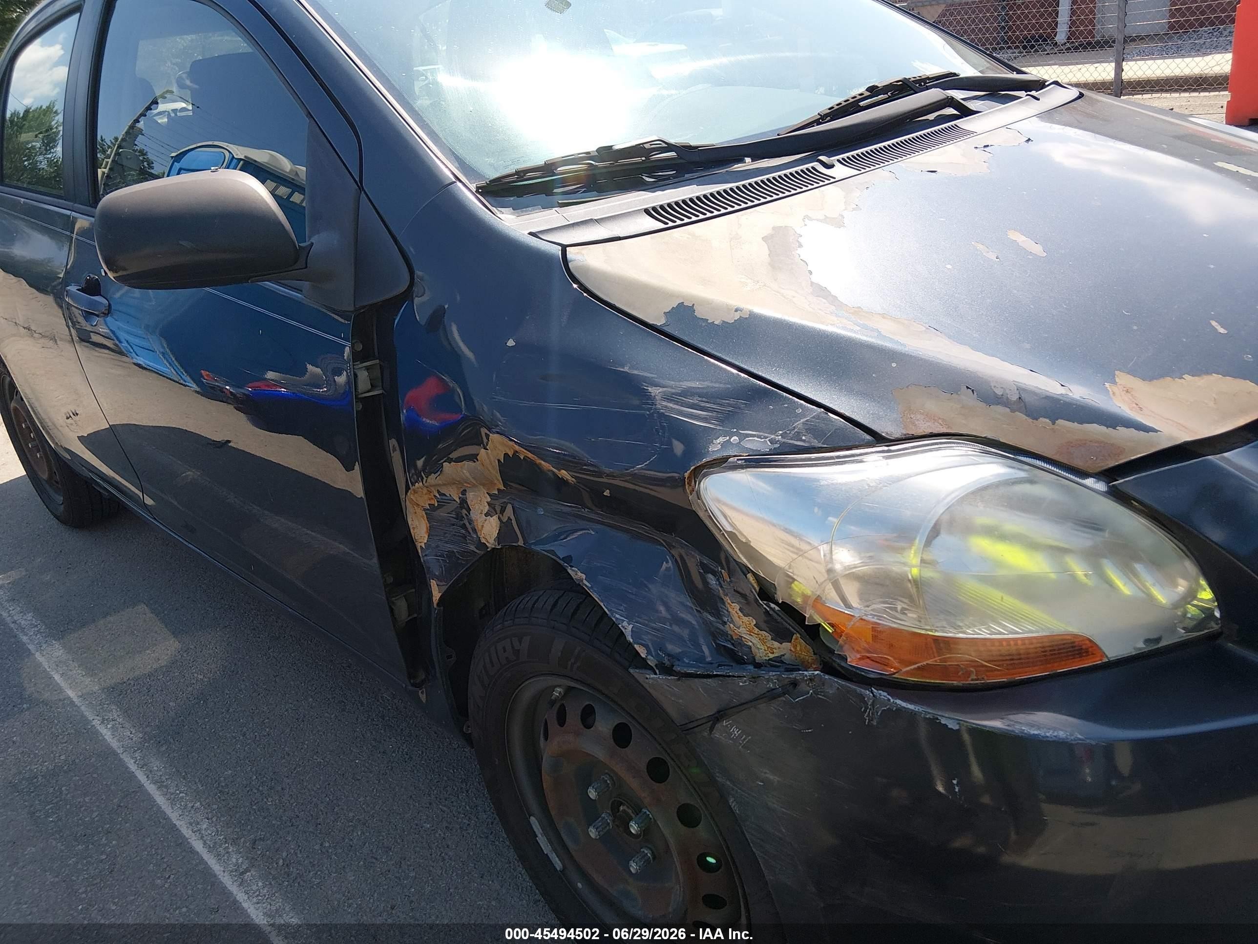 2008 Toyota Yaris Black vin: JTDBT923081230526