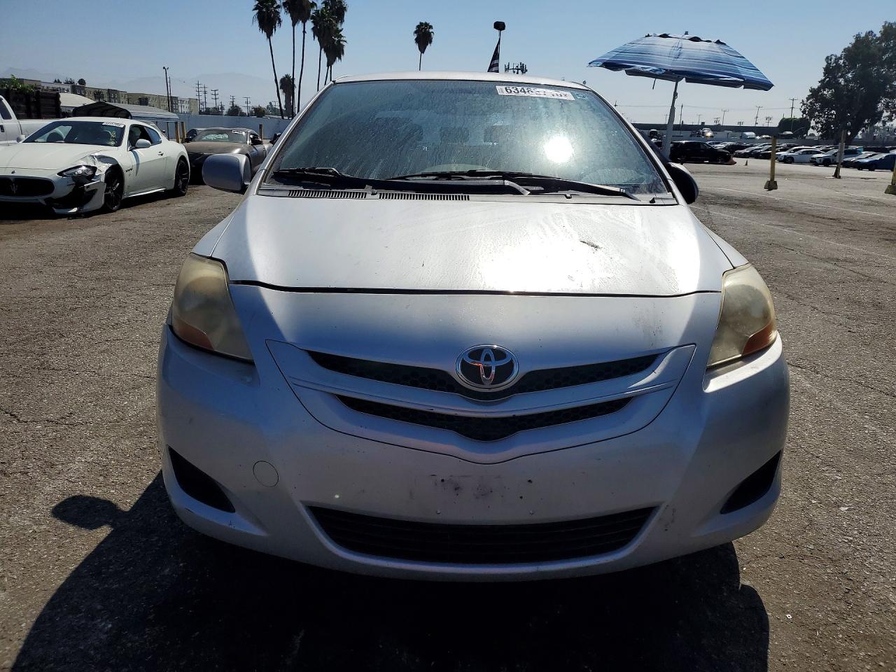 2008 Toyota Yaris Base Silver vin: JTDBT923081232583