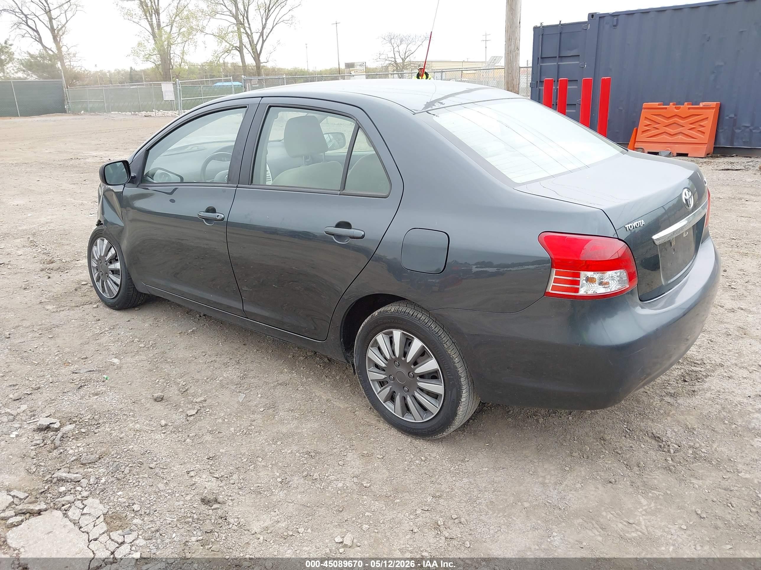 2008 Toyota Yaris   Gray vin: JTDBT923081260819