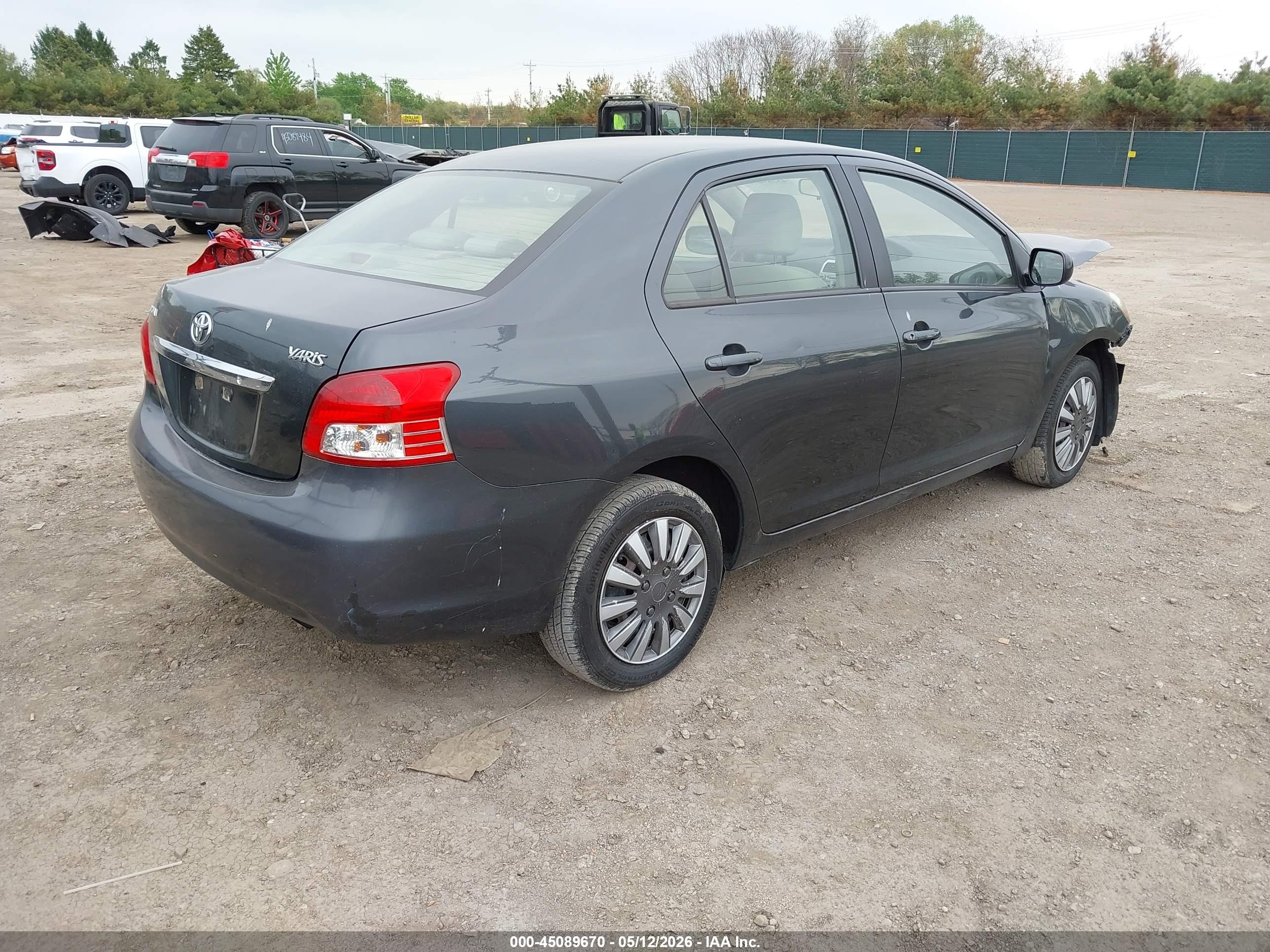 2008 Toyota Yaris   Gray vin: JTDBT923081260819