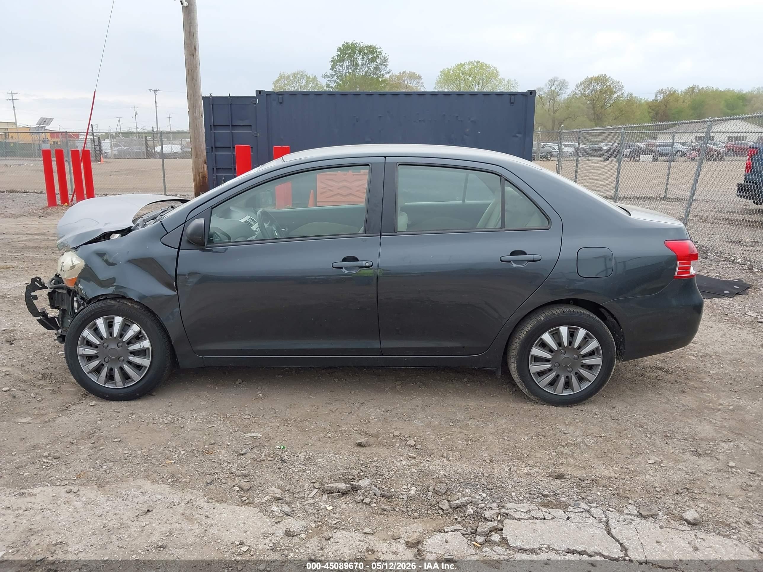 2008 Toyota Yaris   Gray vin: JTDBT923081260819