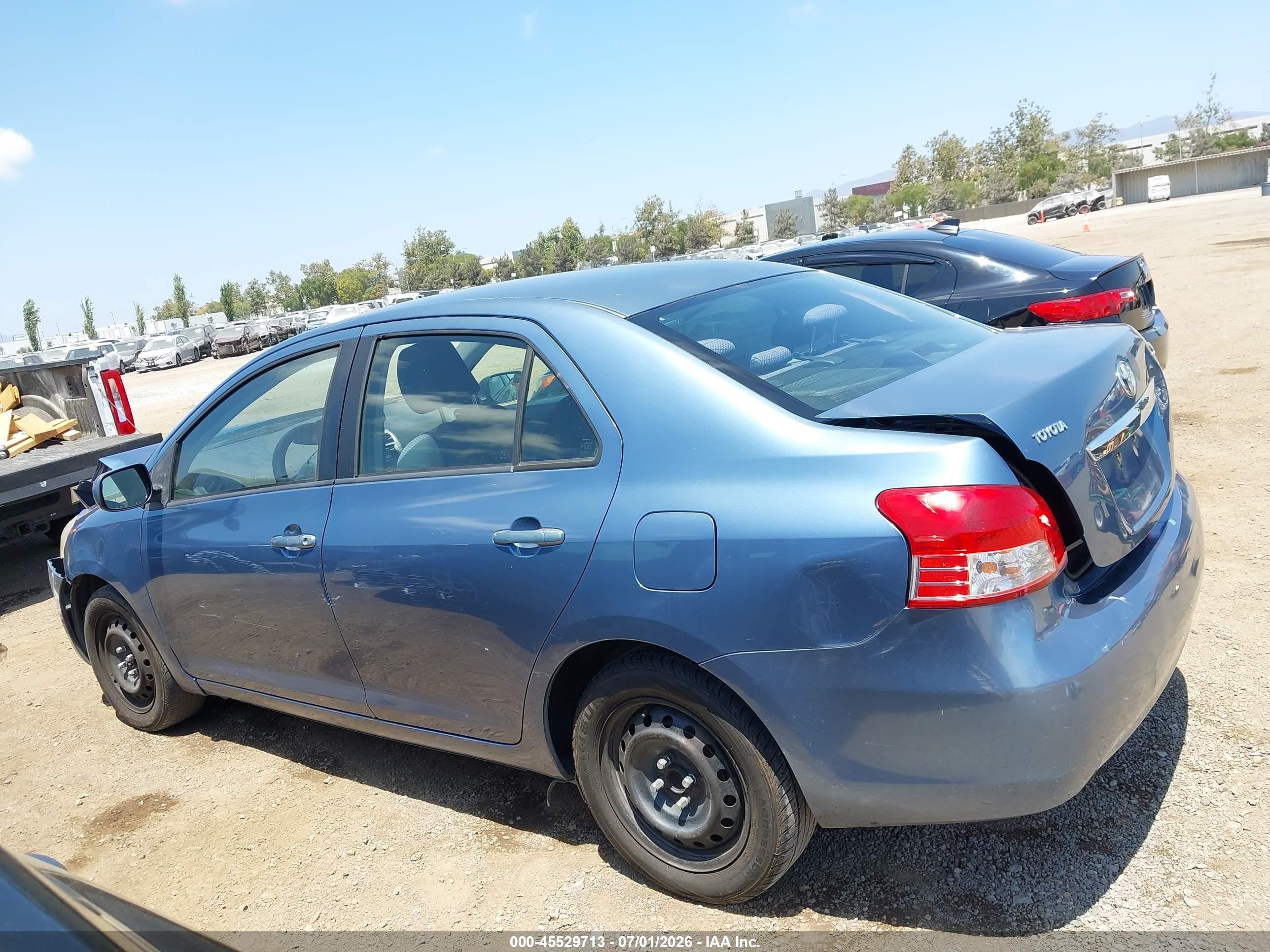 2008 Toyota Yaris   Light Blue vin: JTDBT923081265616