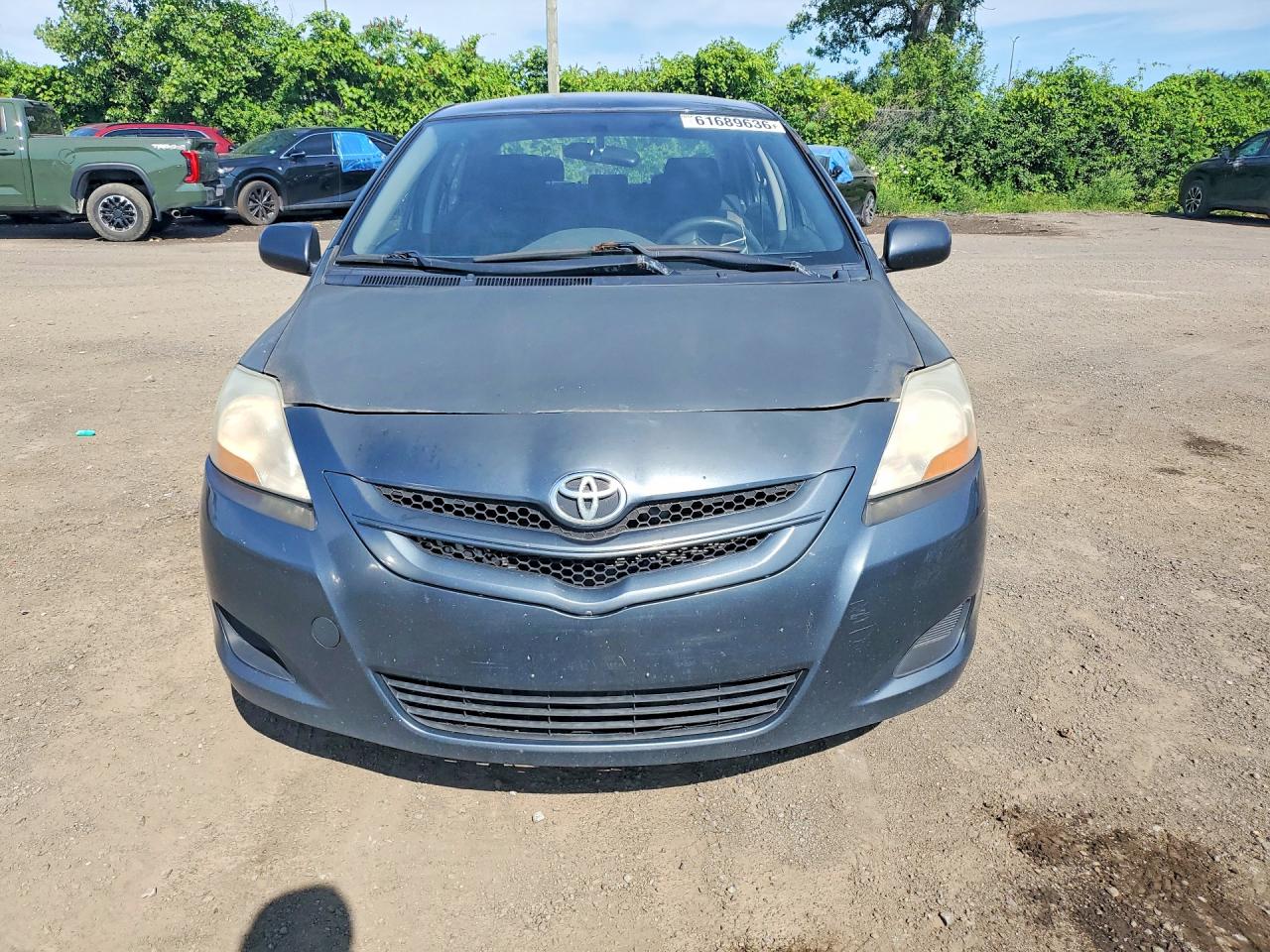 2008 Toyota Yaris Base Charcoal vin: JTDBT923081288457
