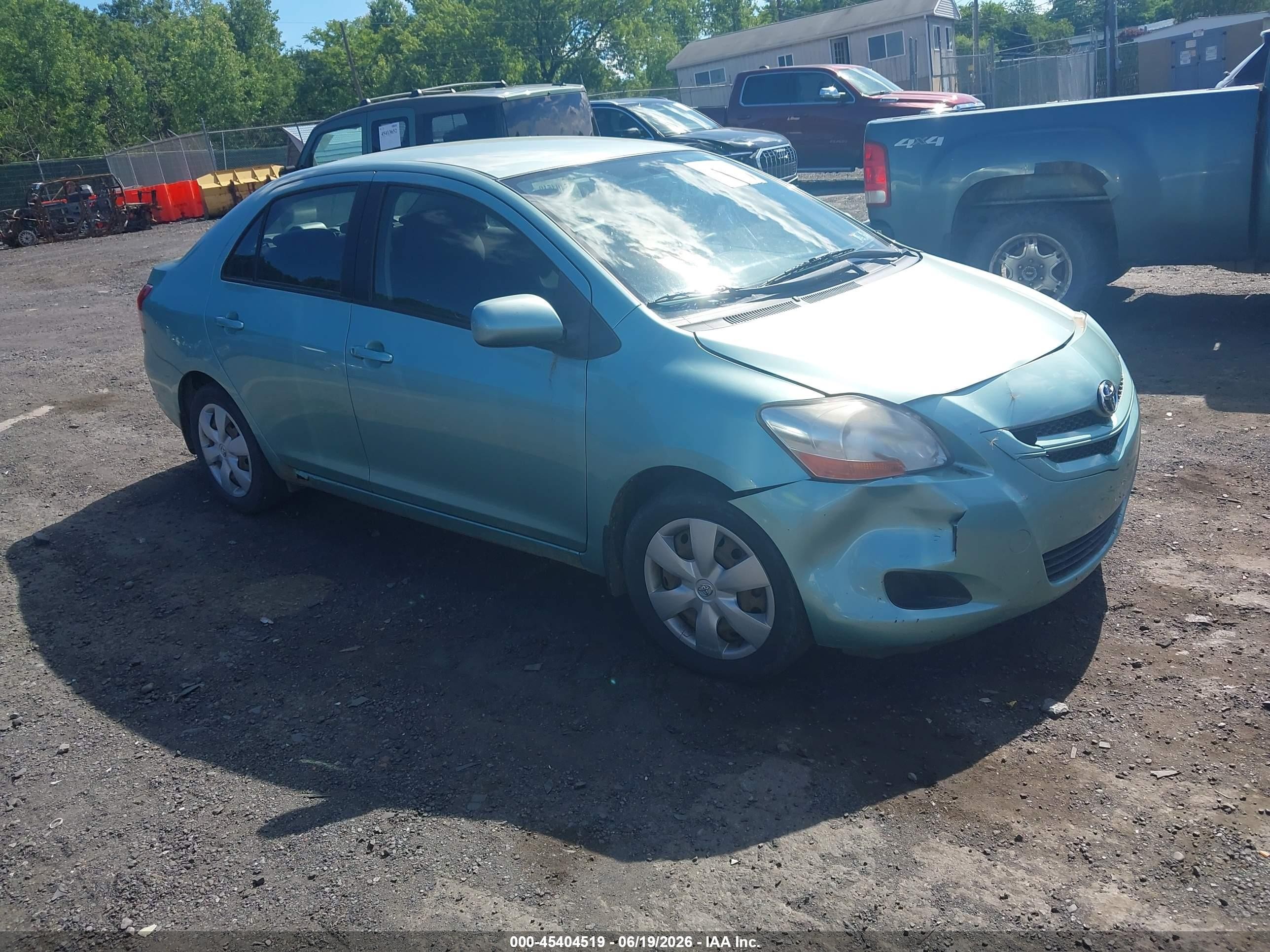 2008 Toyota Yaris   Green vin: JTDBT923084025979