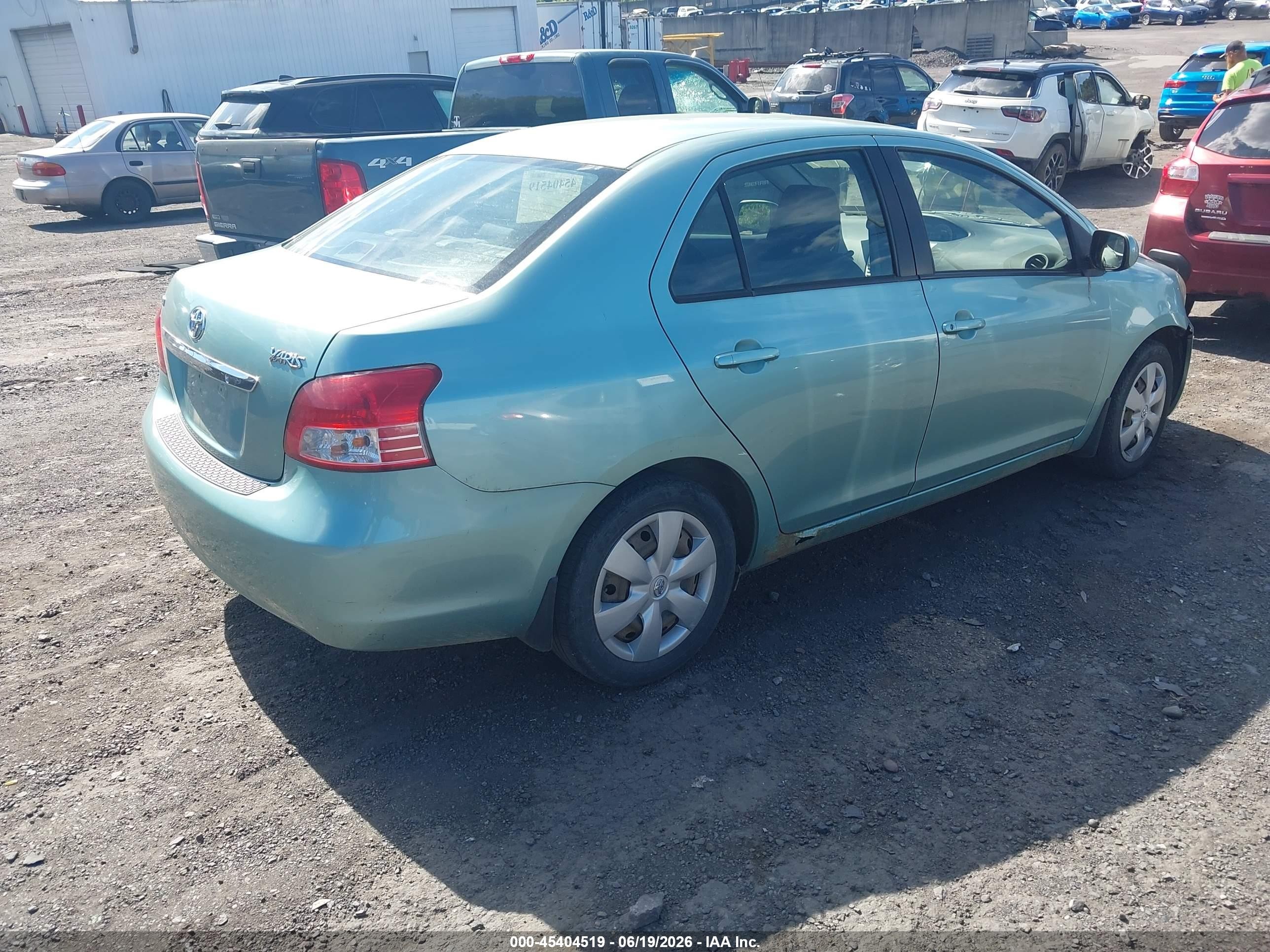2008 Toyota Yaris   Green vin: JTDBT923084025979