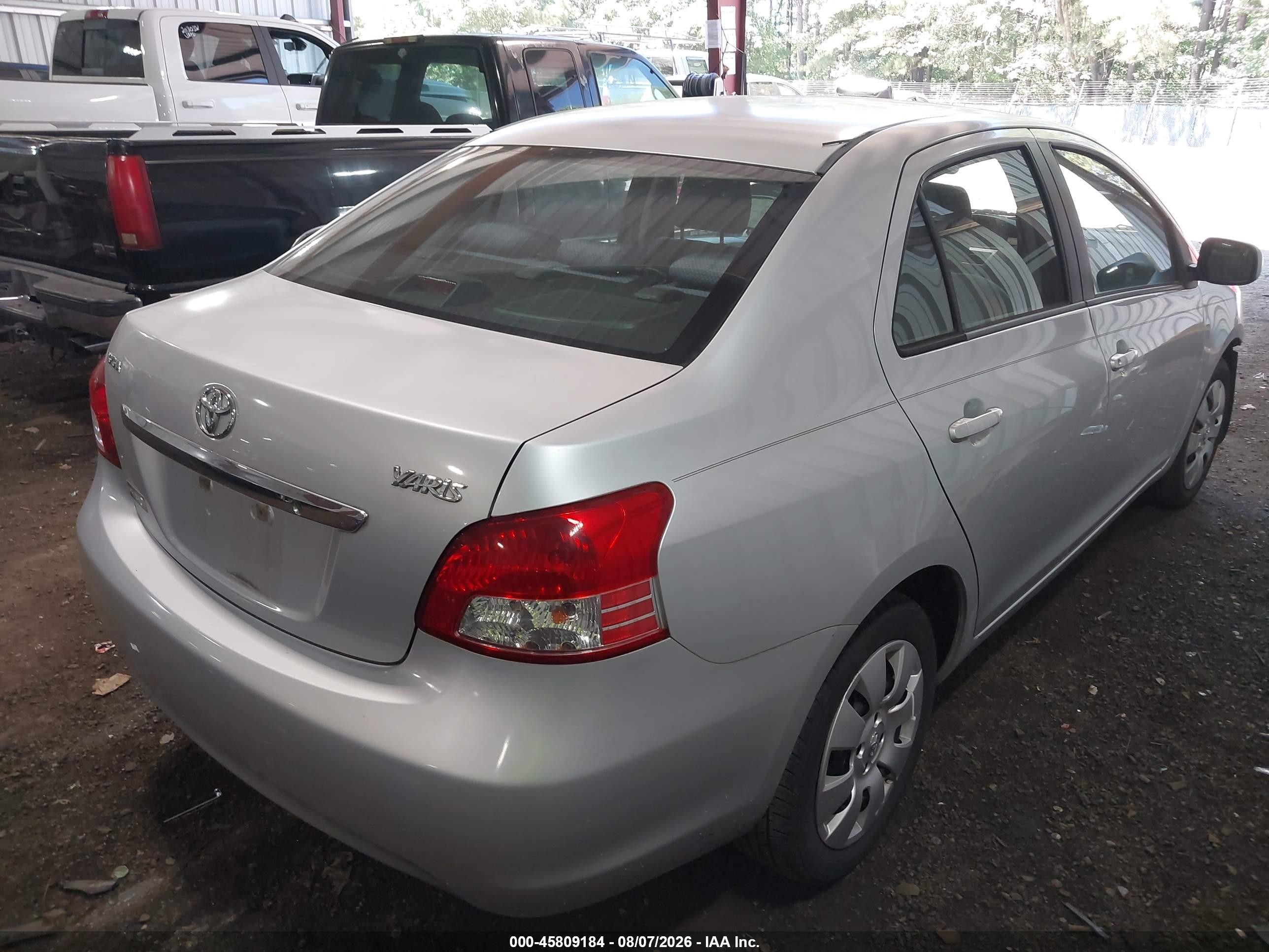 2008 Toyota Yaris   Gray vin: JTDBT923084037484