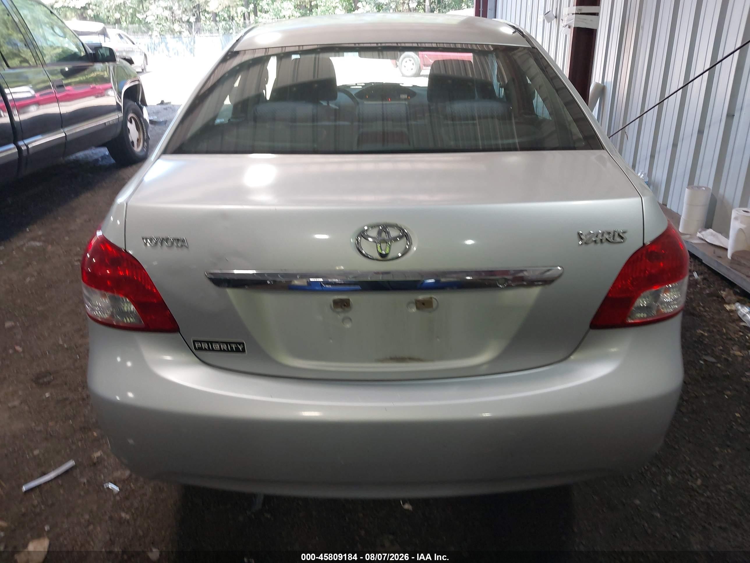 2008 Toyota Yaris   Gray vin: JTDBT923084037484