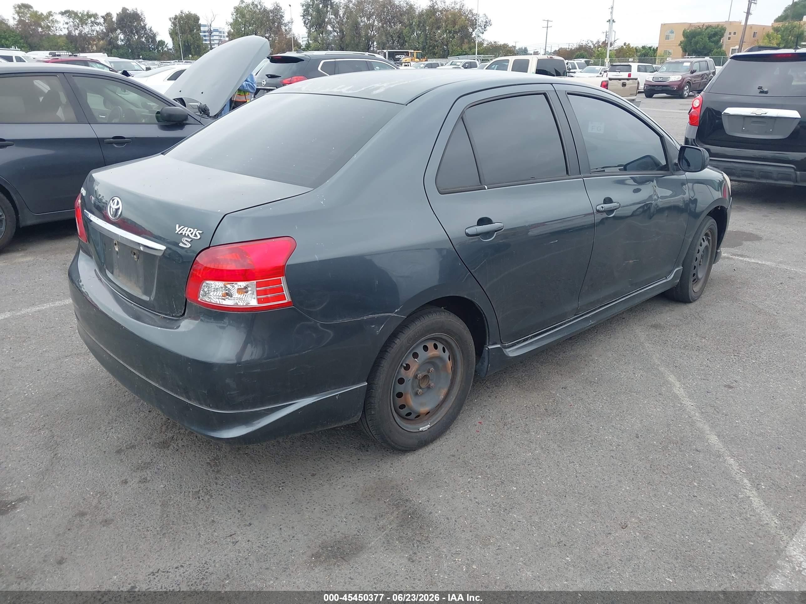 2007 Toyota Yaris S Серый vin: JTDBT923271012361