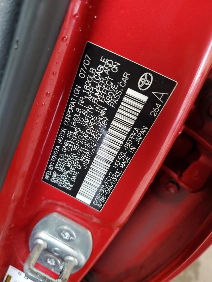 2007 Toyota Yaris Красный vin: JTDBT923474001389