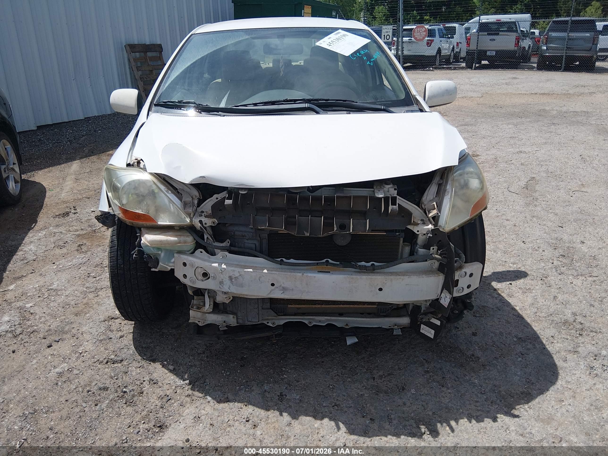 2008 Toyota Yaris   White vin: JTDBT923481237334