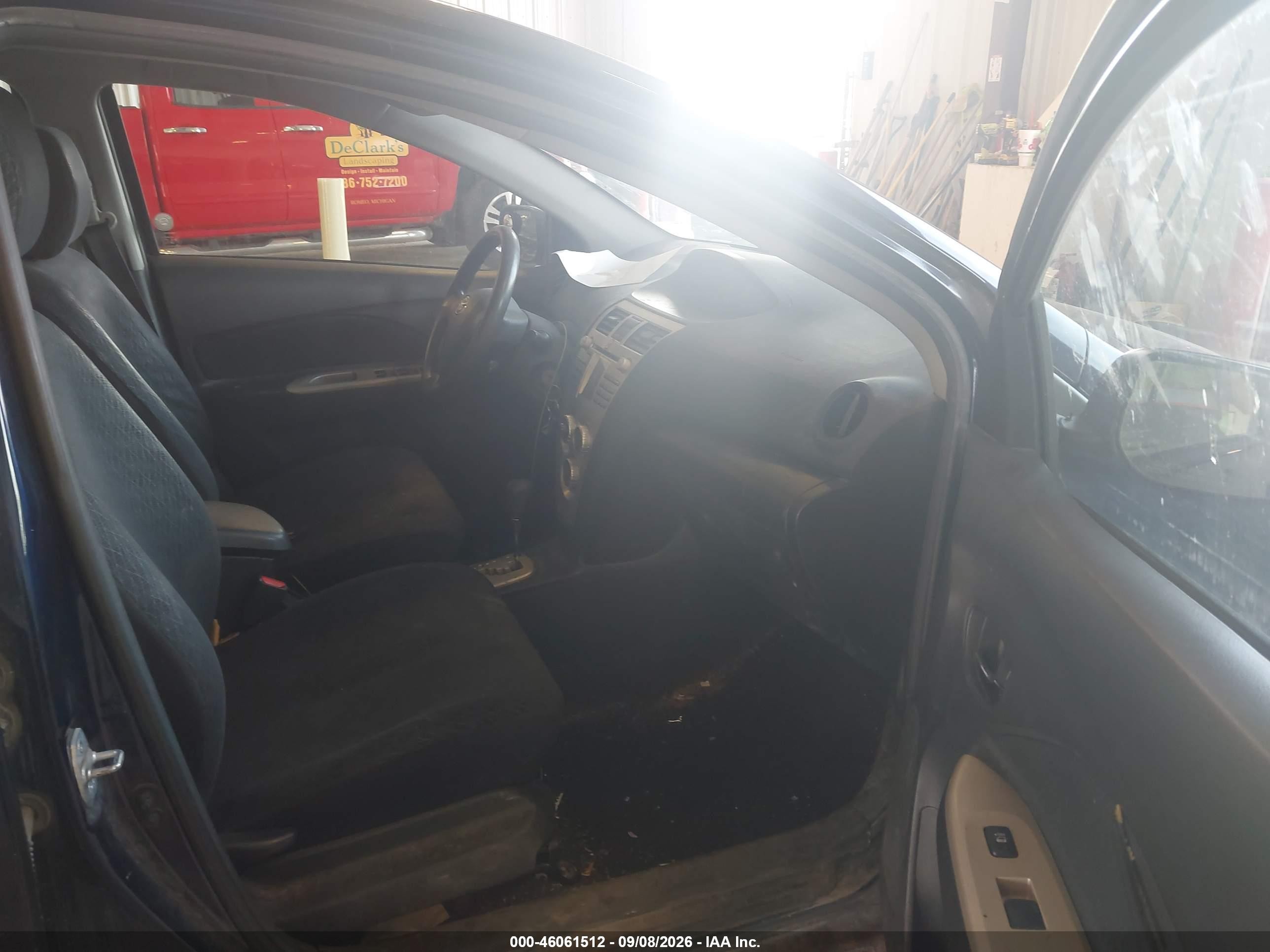 2008 Toyota Yaris   Blue vin: JTDBT923681237478