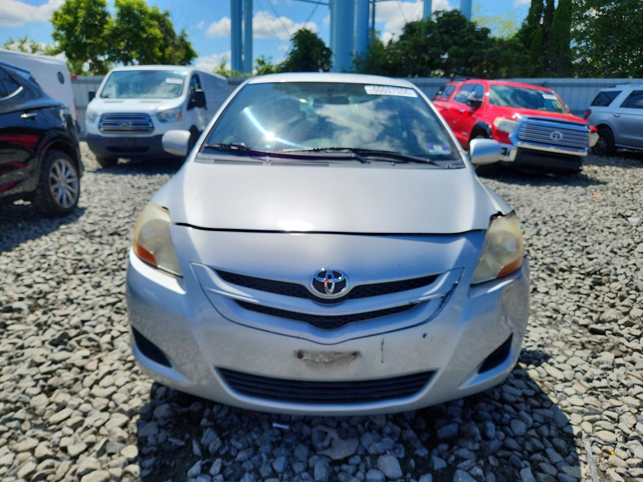 2007 Toyota Yaris Base Silver vin: JTDBT923871016351