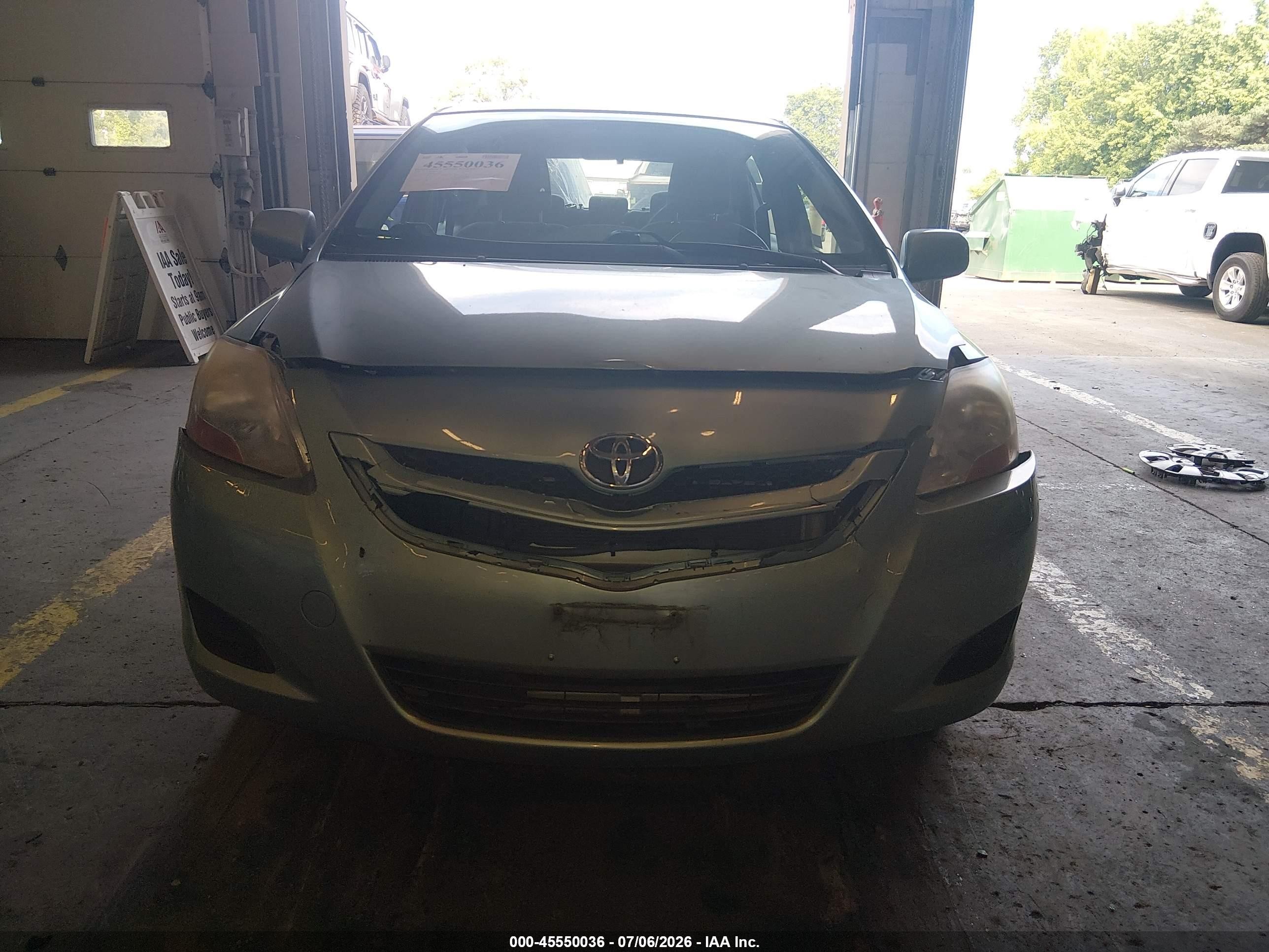 2008 Toyota Yaris   Light Blue vin: JTDBT923881267775