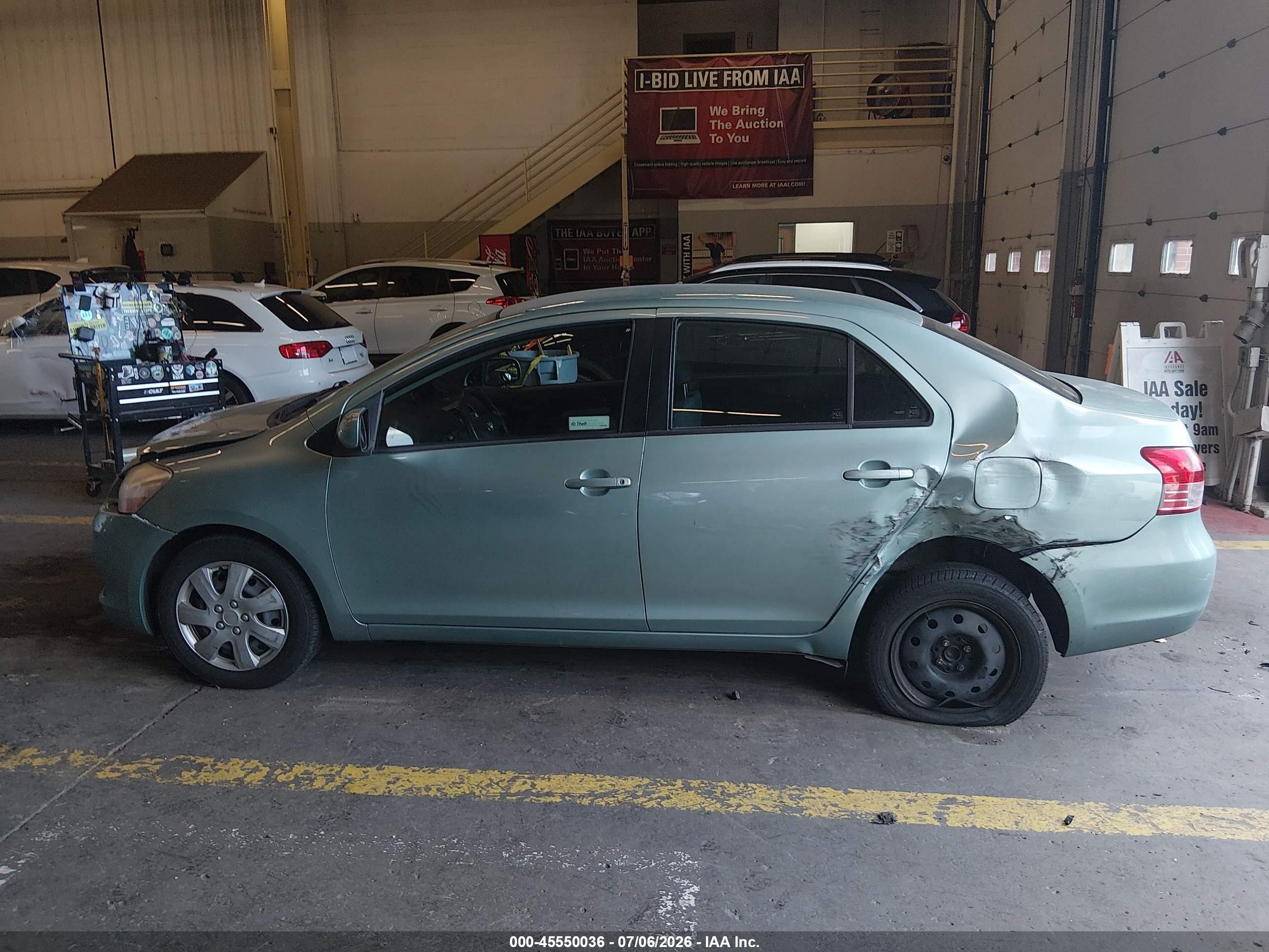 2008 Toyota Yaris   Light Blue vin: JTDBT923881267775