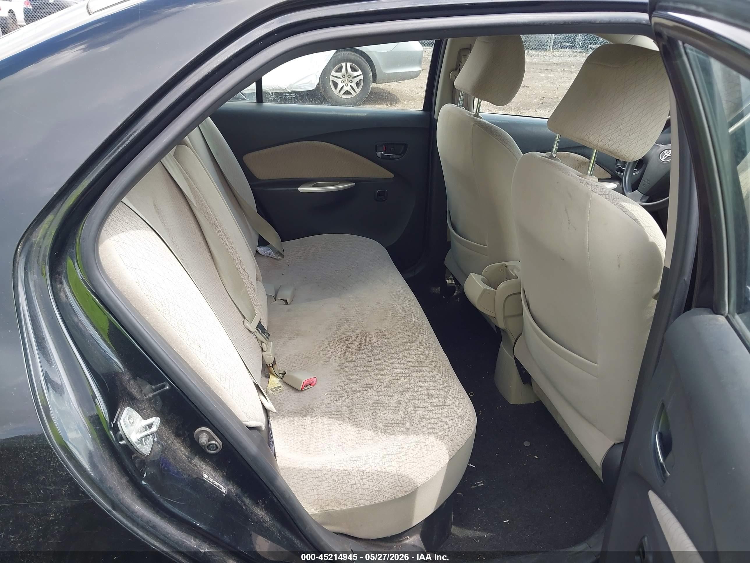 2007 Toyota Yaris   Черный vin: JTDBT923X71135261