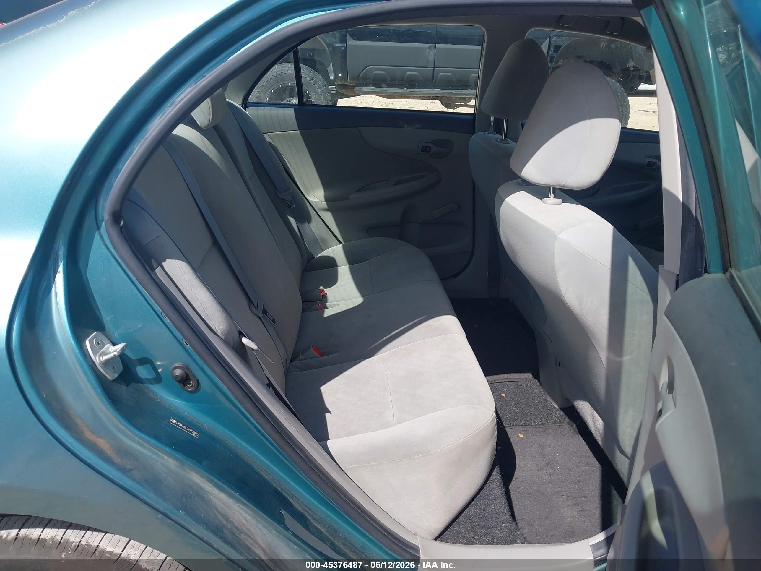 2010 Toyota Corolla Green vin: JTDBU4EE0A9102310