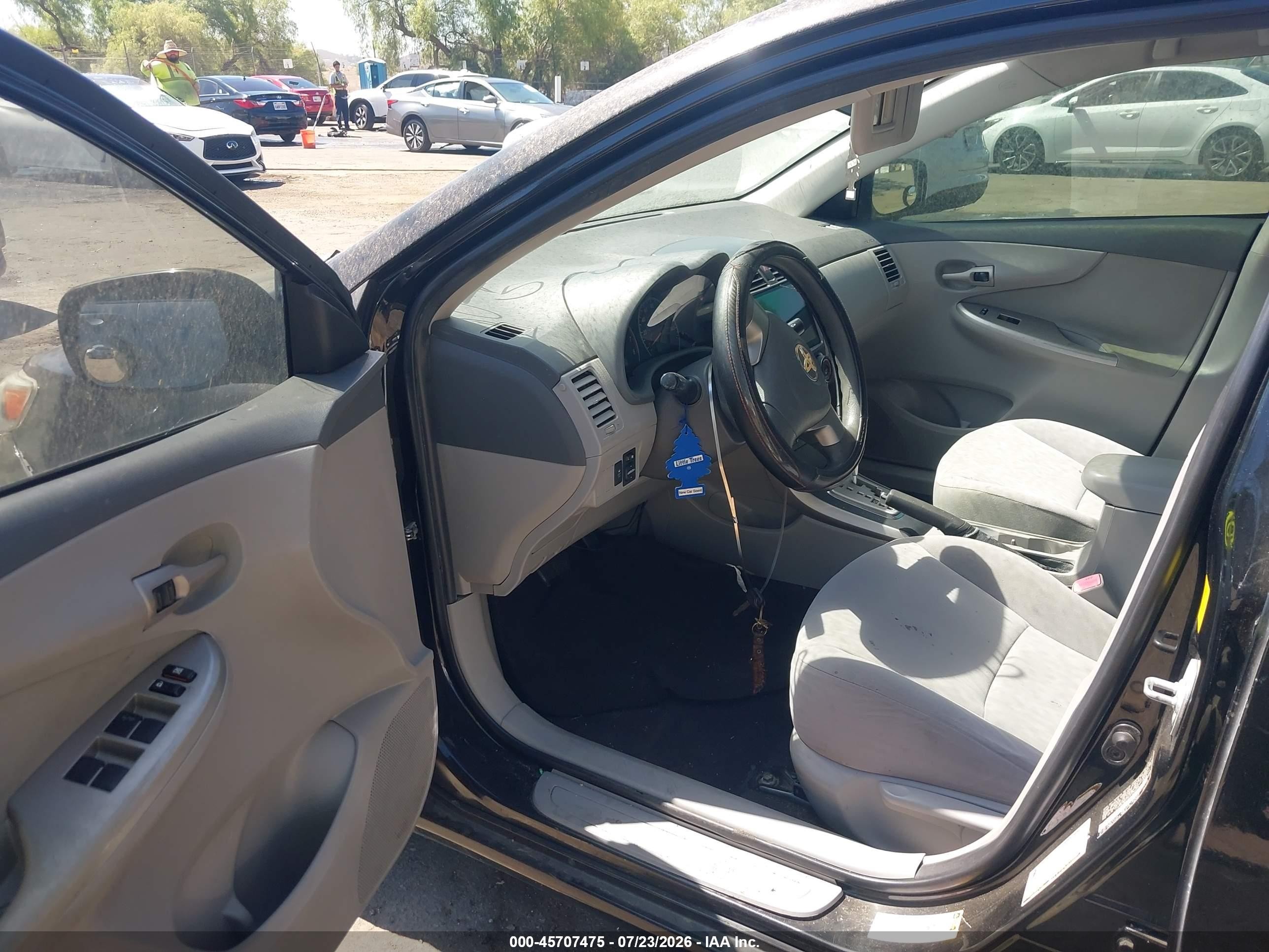 2010 Toyota Corolla Le Black vin: JTDBU4EE0A9109208