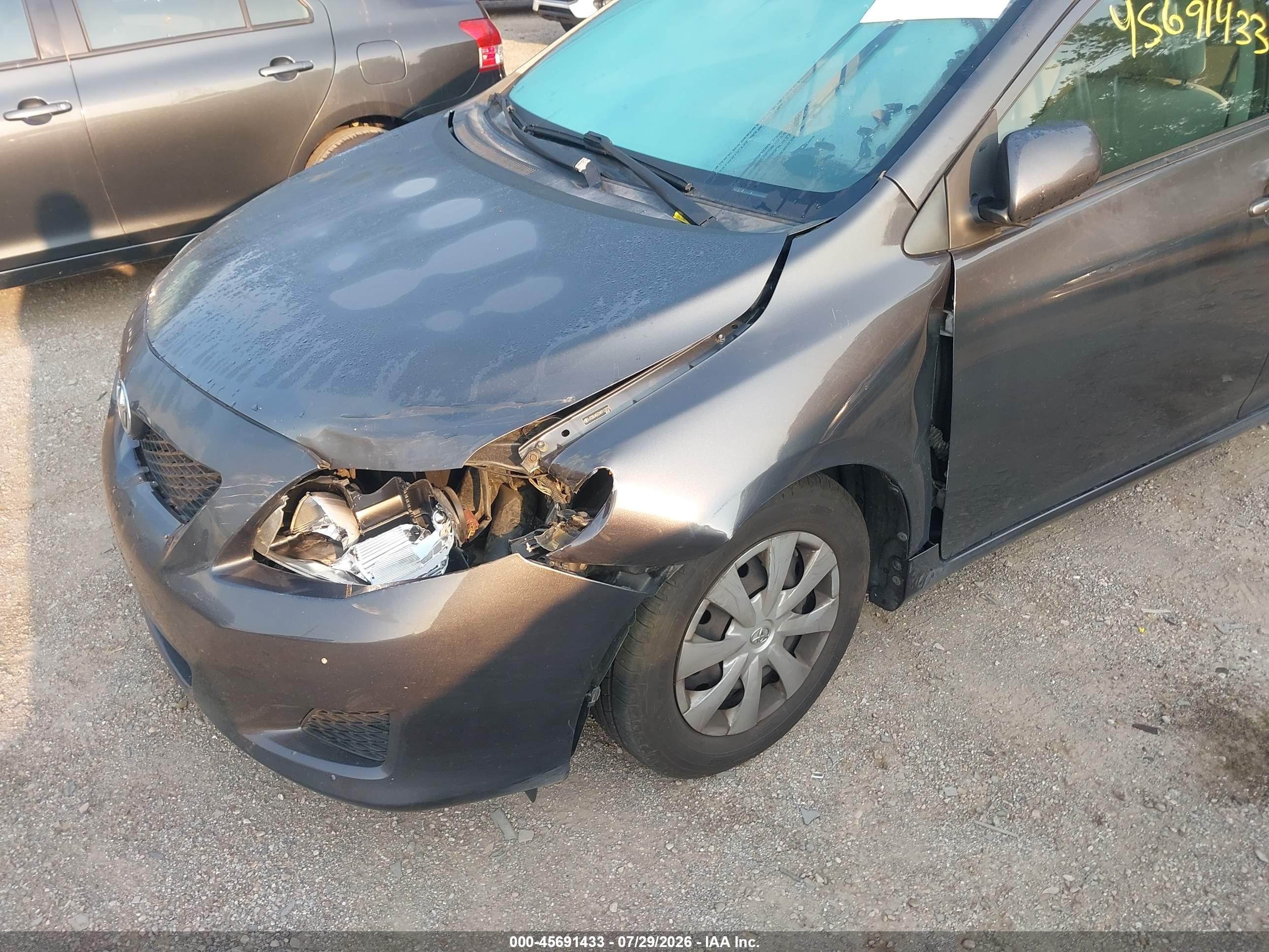 2010 Toyota Corolla Le Gray vin: JTDBU4EE0A9113727