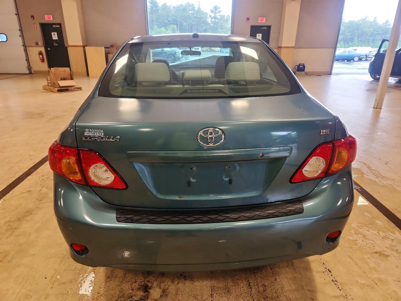 2010 Toyota Corolla Le Gray vin: JTDBU4EE0A9118443