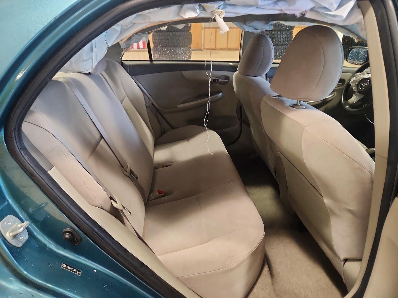 2010 Toyota Corolla Le Gray vin: JTDBU4EE0A9118443