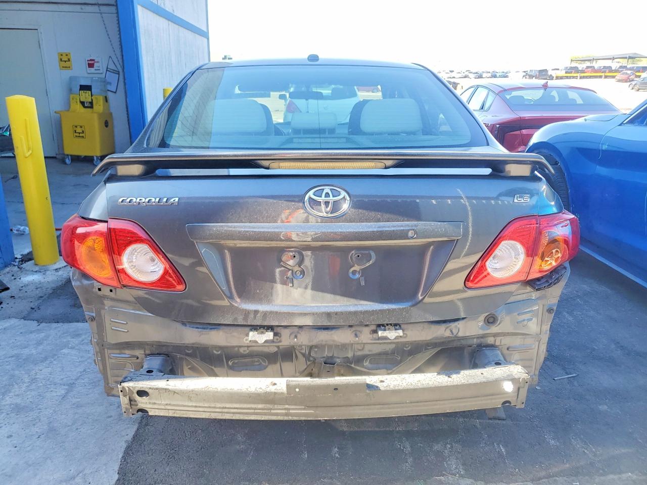 2010 Toyota Corolla Le Gray vin: JTDBU4EE0AJ062308