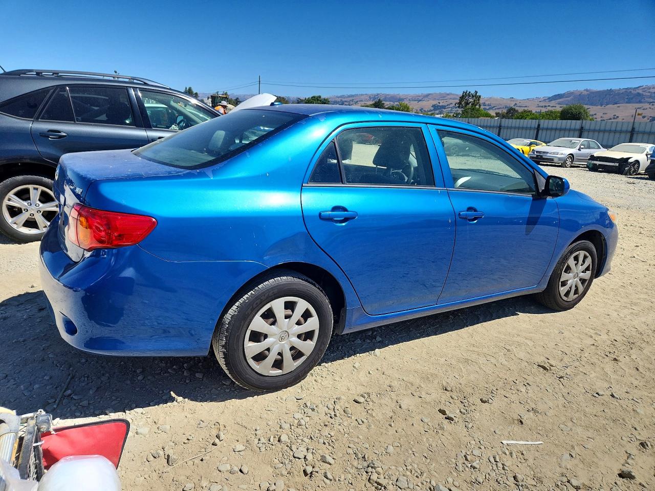 2010 Toyota Corolla Le Blue vin: JTDBU4EE0AJ071588