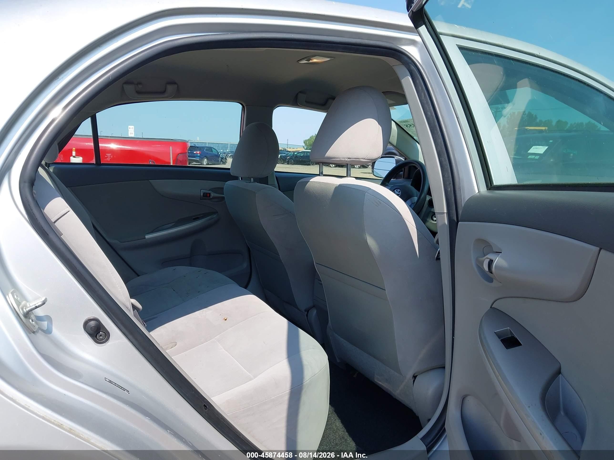 2010 Toyota Corolla Le Silver vin: JTDBU4EE0AJ072014