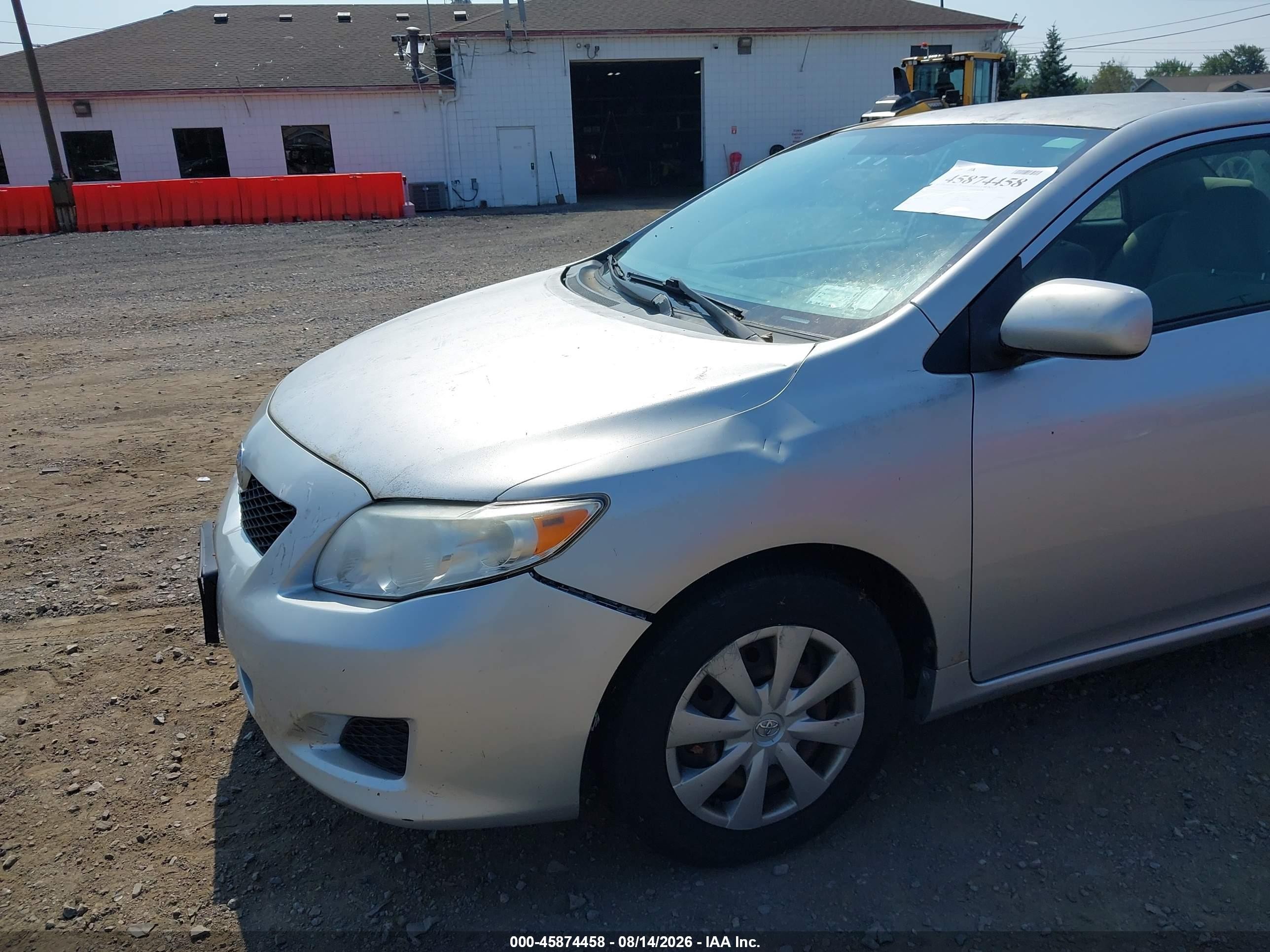 2010 Toyota Corolla Le Silver vin: JTDBU4EE0AJ072014