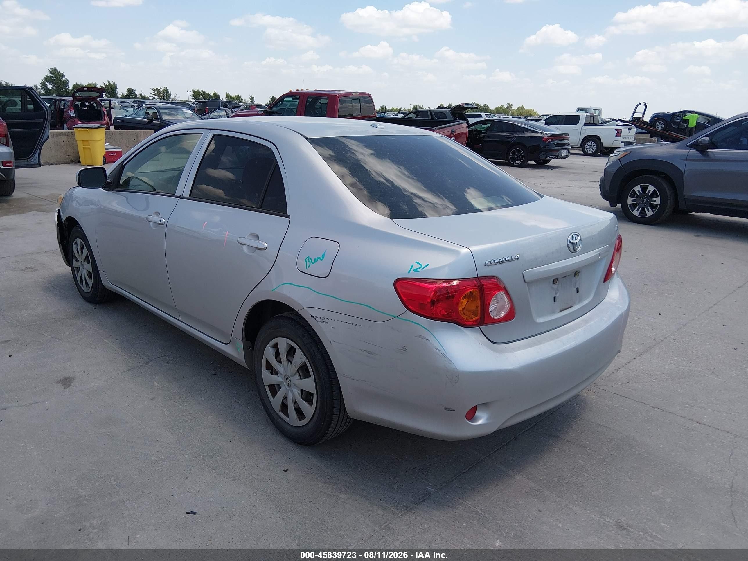 2010 Toyota Corolla Le Silver vin: JTDBU4EE0AJ073664