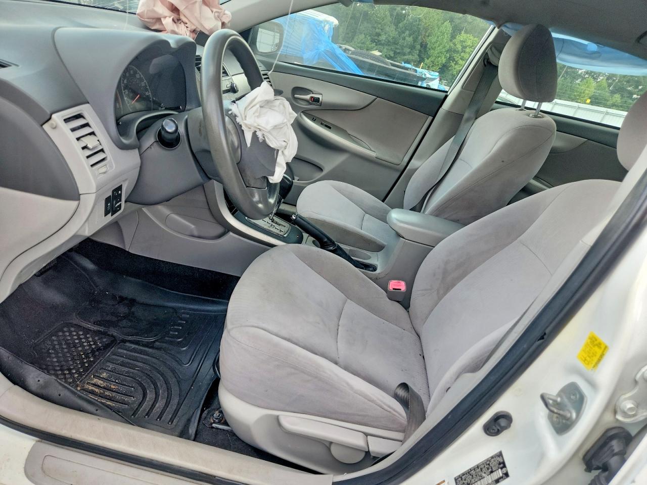 2010 Toyota Corolla Le Белый vin: JTDBU4EE0AJ087550