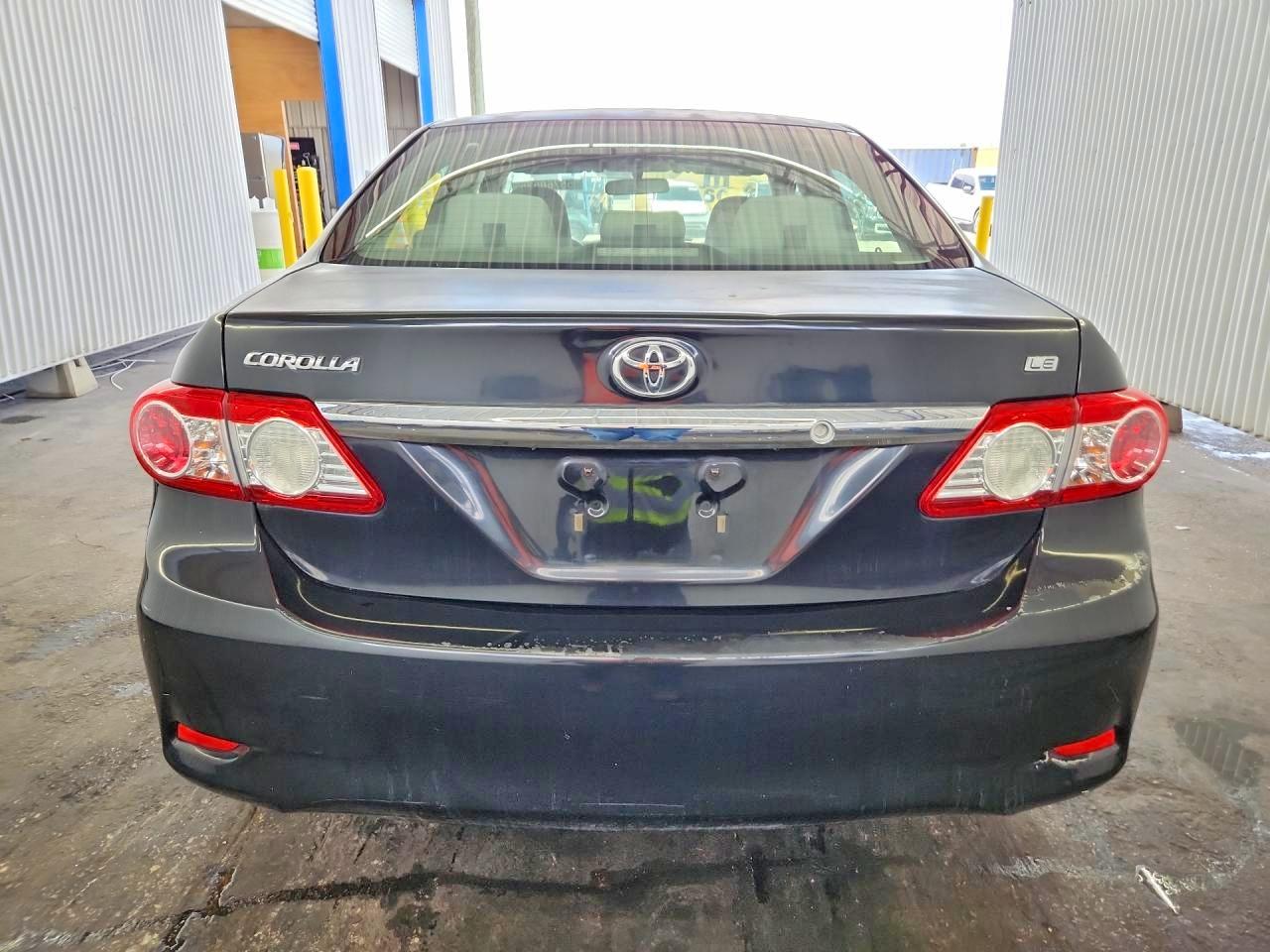 2011 Toyota Corolla Le Черный vin: JTDBU4EE0B9131601
