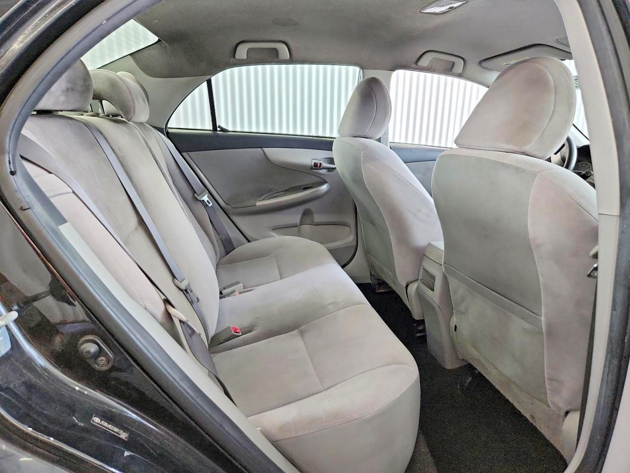 2011 Toyota Corolla Le Черный vin: JTDBU4EE0B9131601