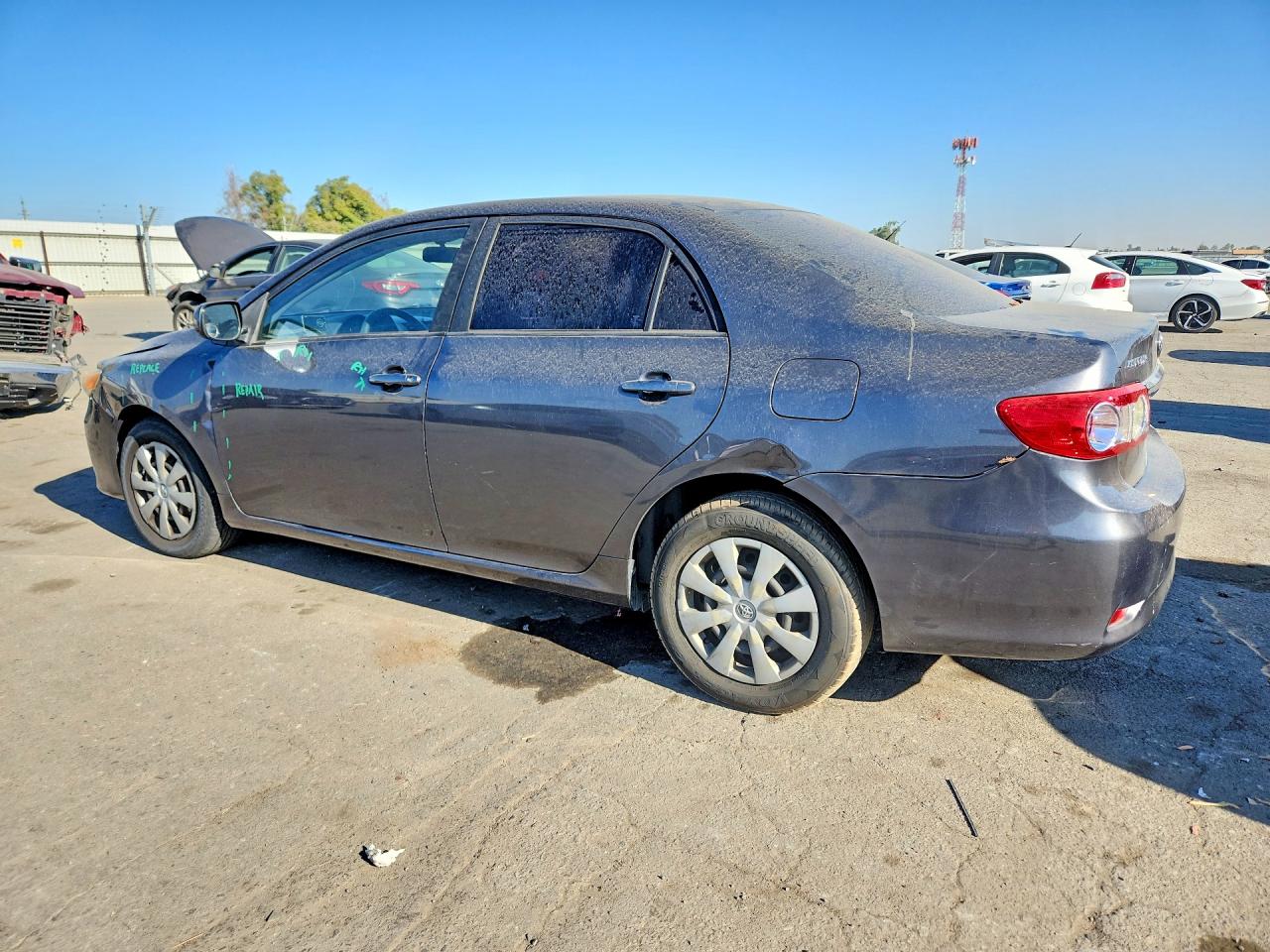 2011 Toyota Corolla Le Gray vin: JTDBU4EE0B9139908