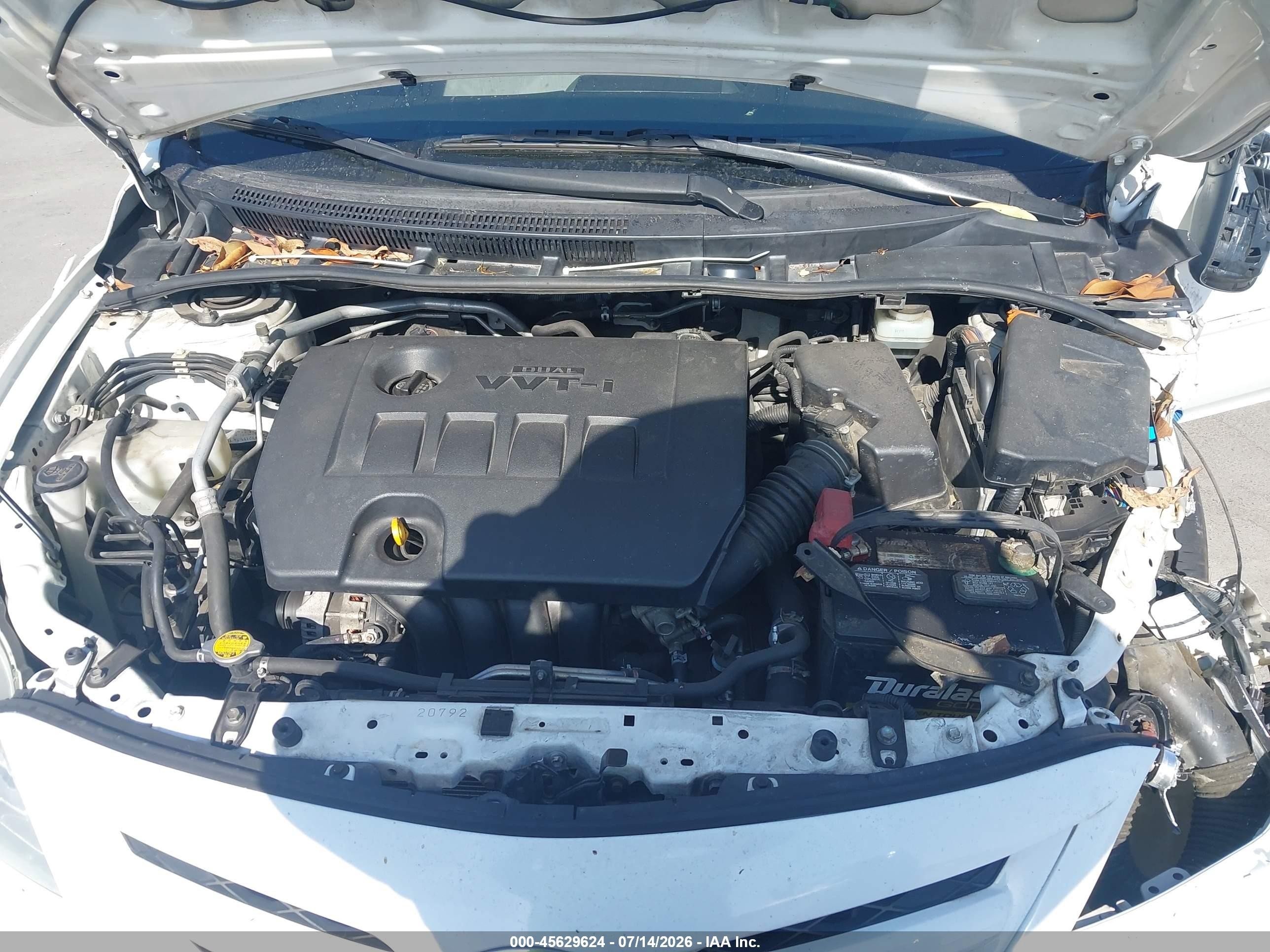 2011 Toyota Corolla Le White vin: JTDBU4EE0B9144901