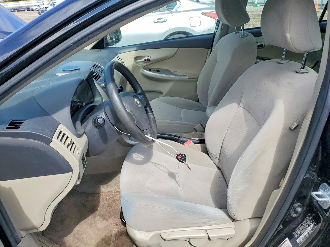 2011 Toyota Corolla Le Черный vin: JTDBU4EE0B9146759
