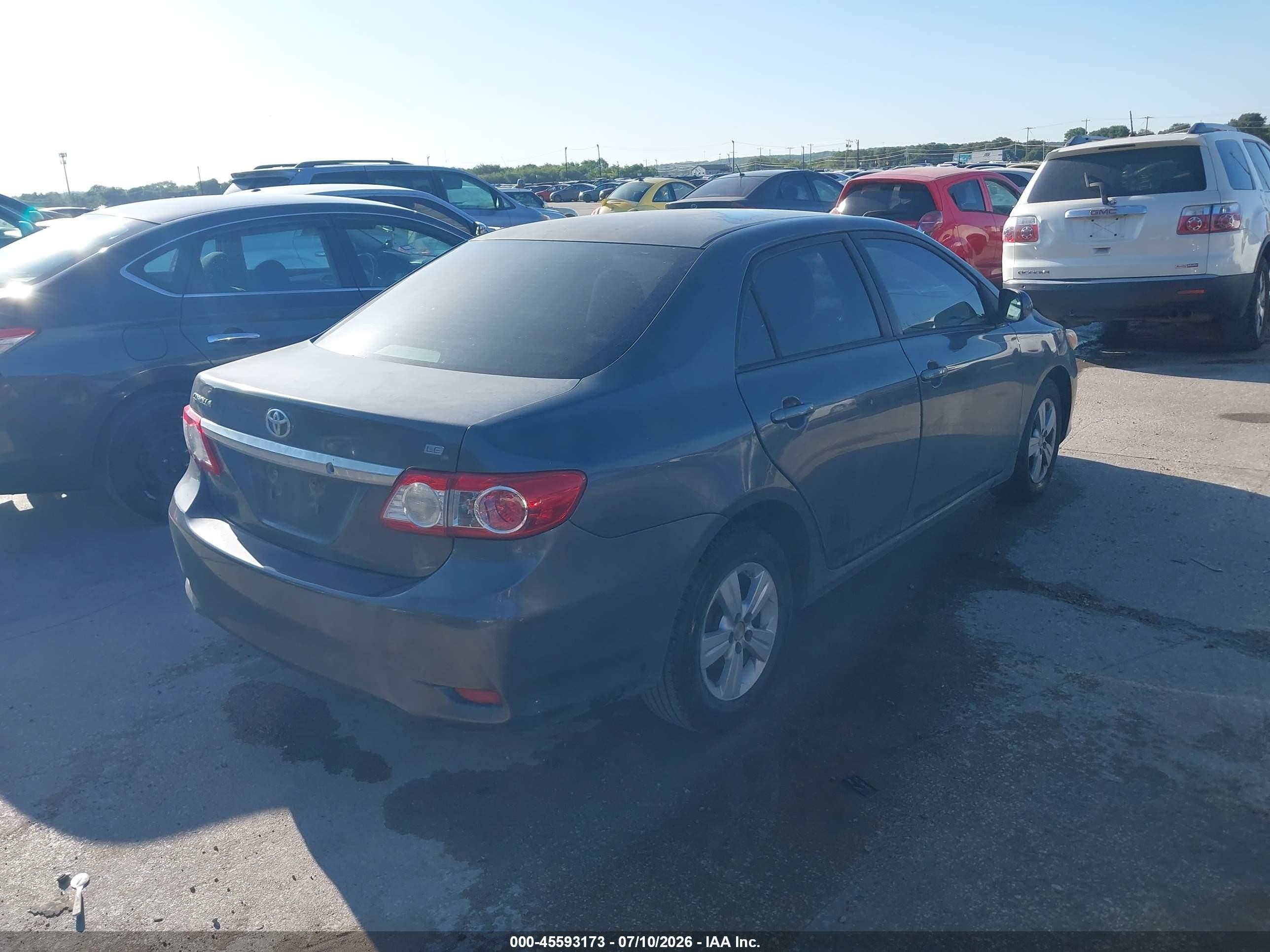 2011 Toyota Corolla Le Gray vin: JTDBU4EE0B9163142