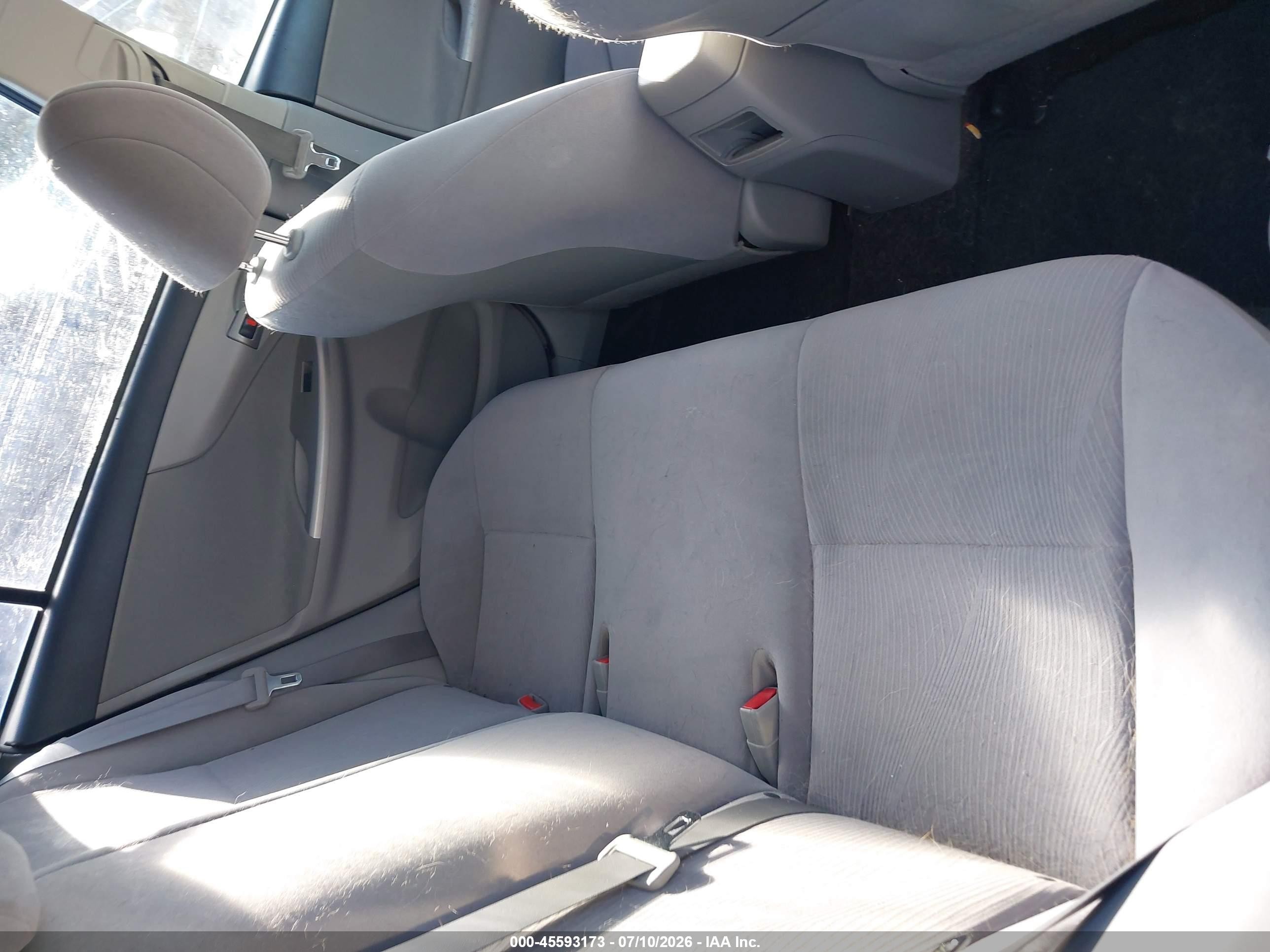 2011 Toyota Corolla Le Gray vin: JTDBU4EE0B9163142