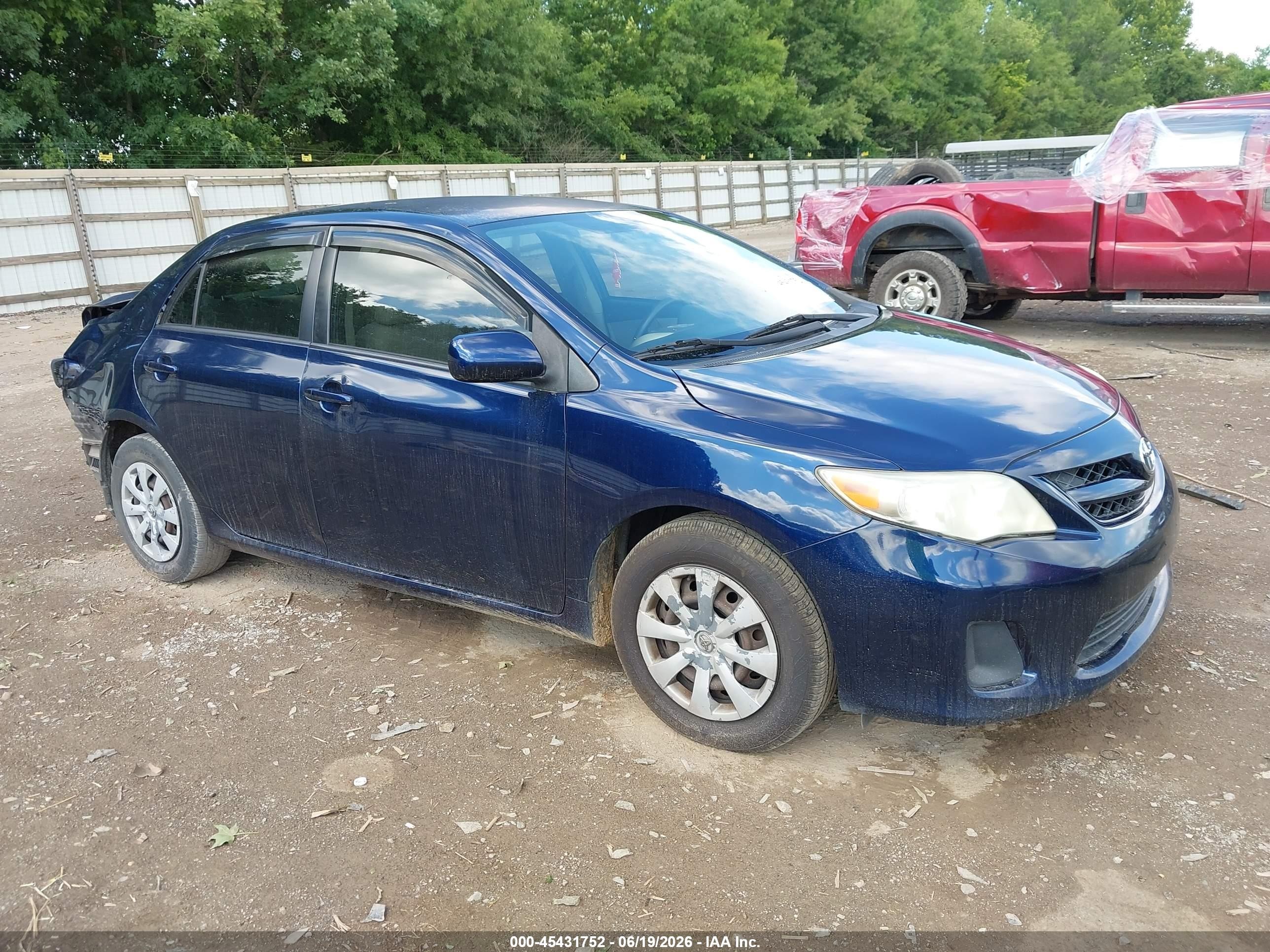 2011 Toyota Corolla Le Синий vin: JTDBU4EE0BJ102789