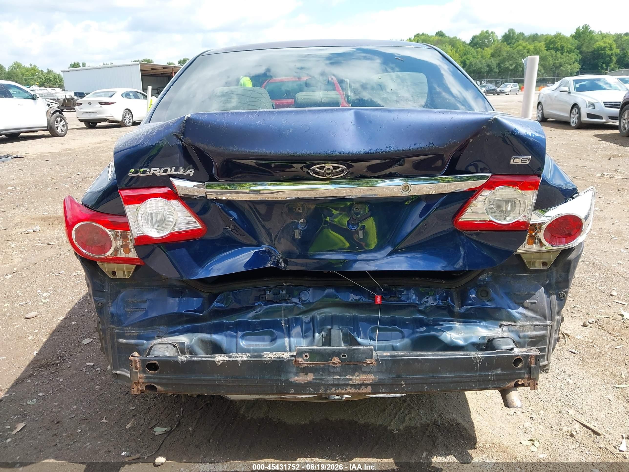 2011 Toyota Corolla Le Blue vin: JTDBU4EE0BJ102789