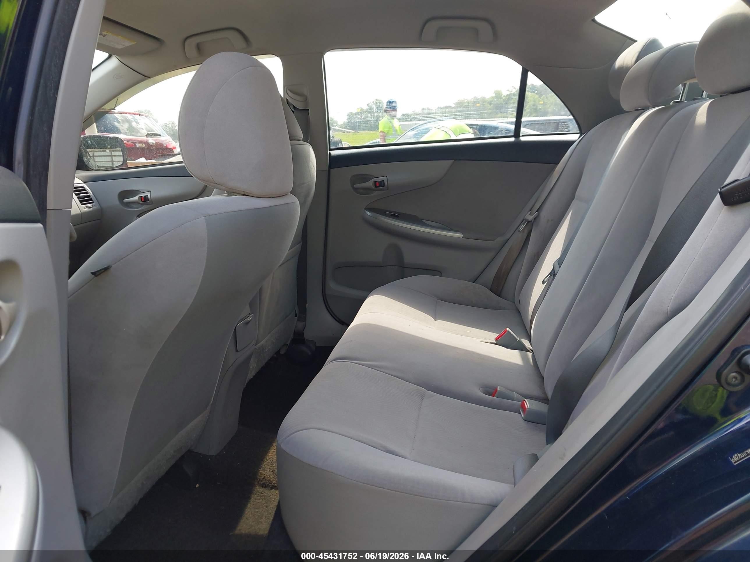 2011 Toyota Corolla Le Blue vin: JTDBU4EE0BJ102789