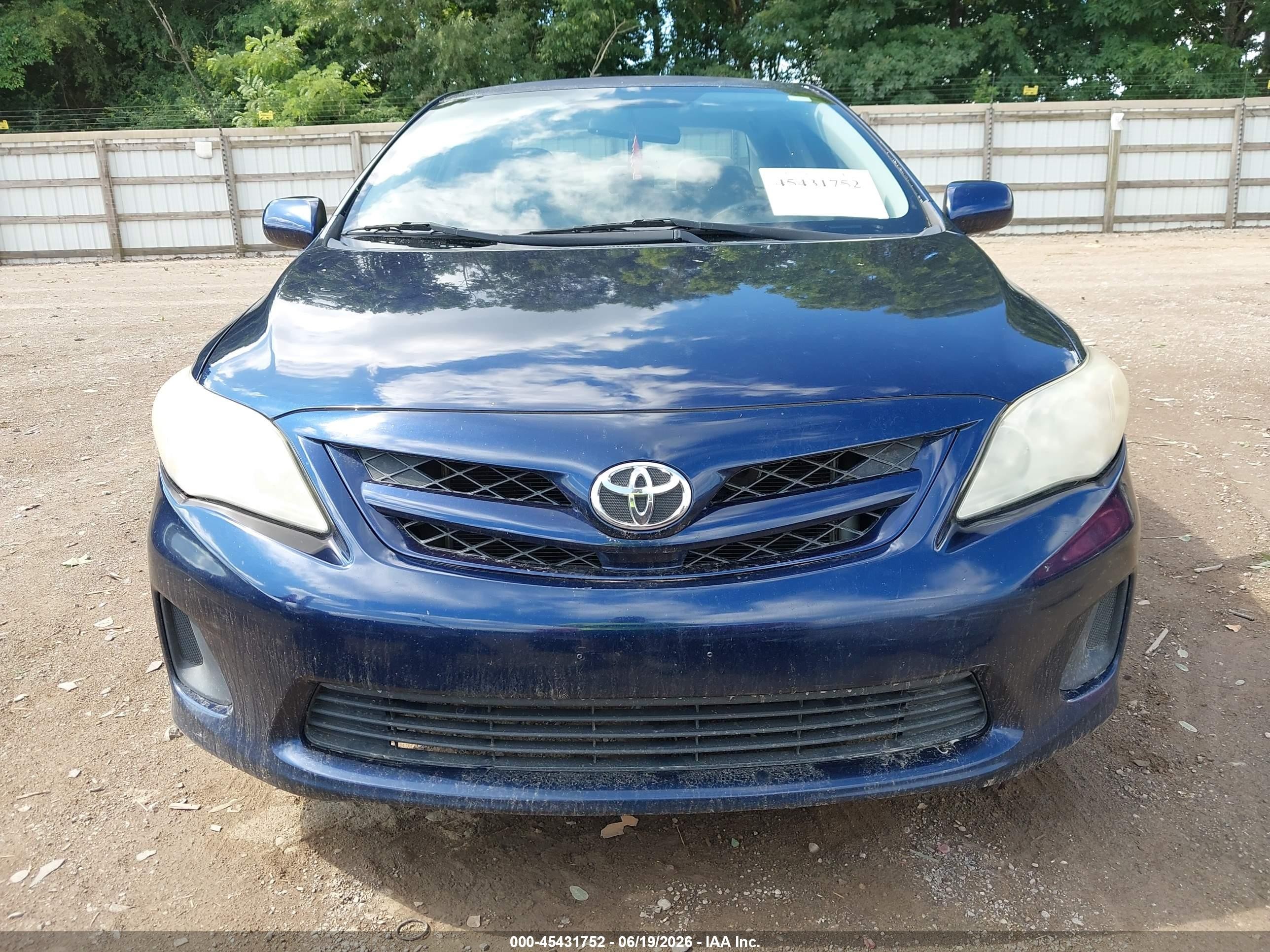 2011 Toyota Corolla Le Blue vin: JTDBU4EE0BJ102789