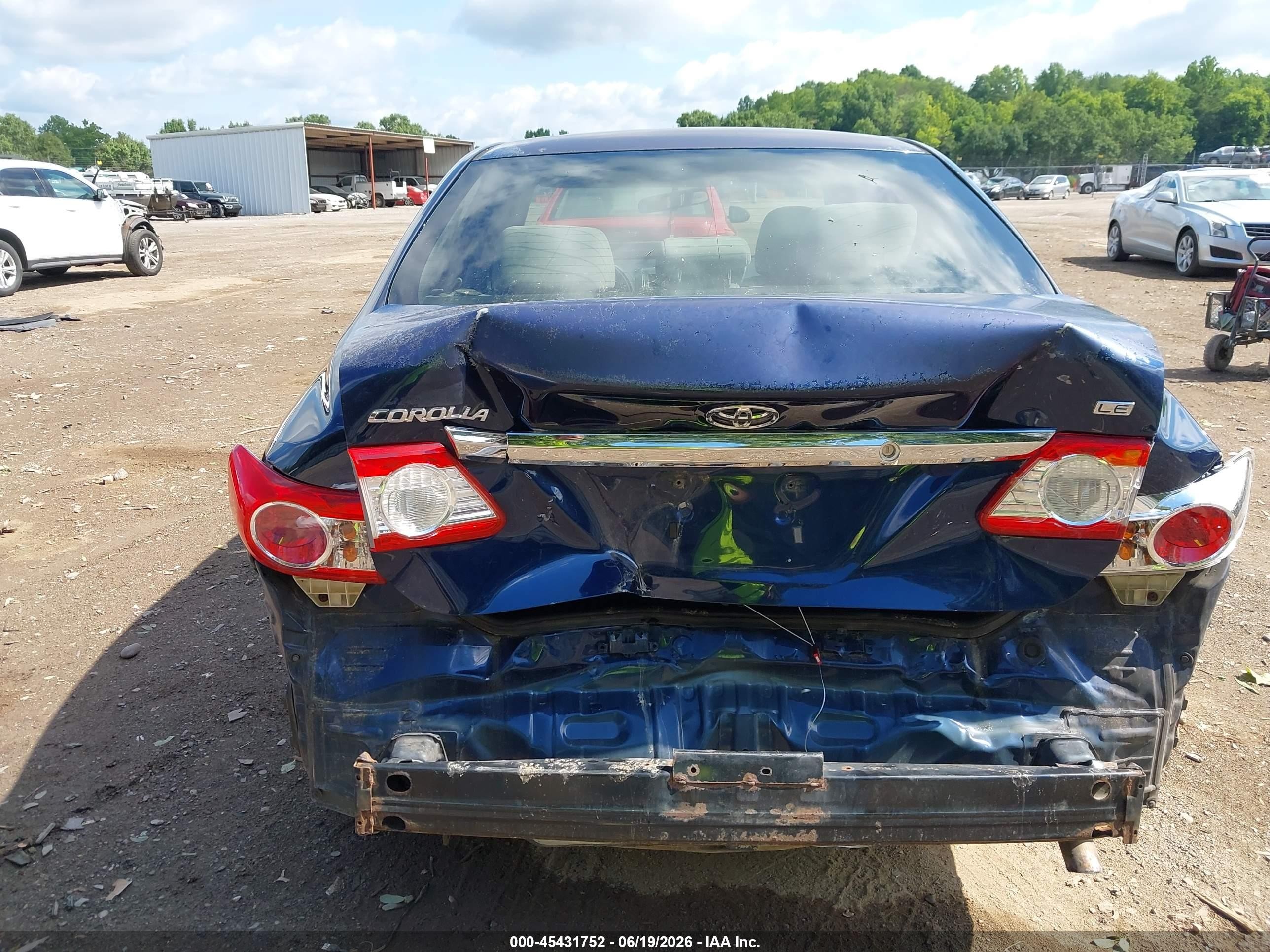 2011 Toyota Corolla Le Blue vin: JTDBU4EE0BJ102789