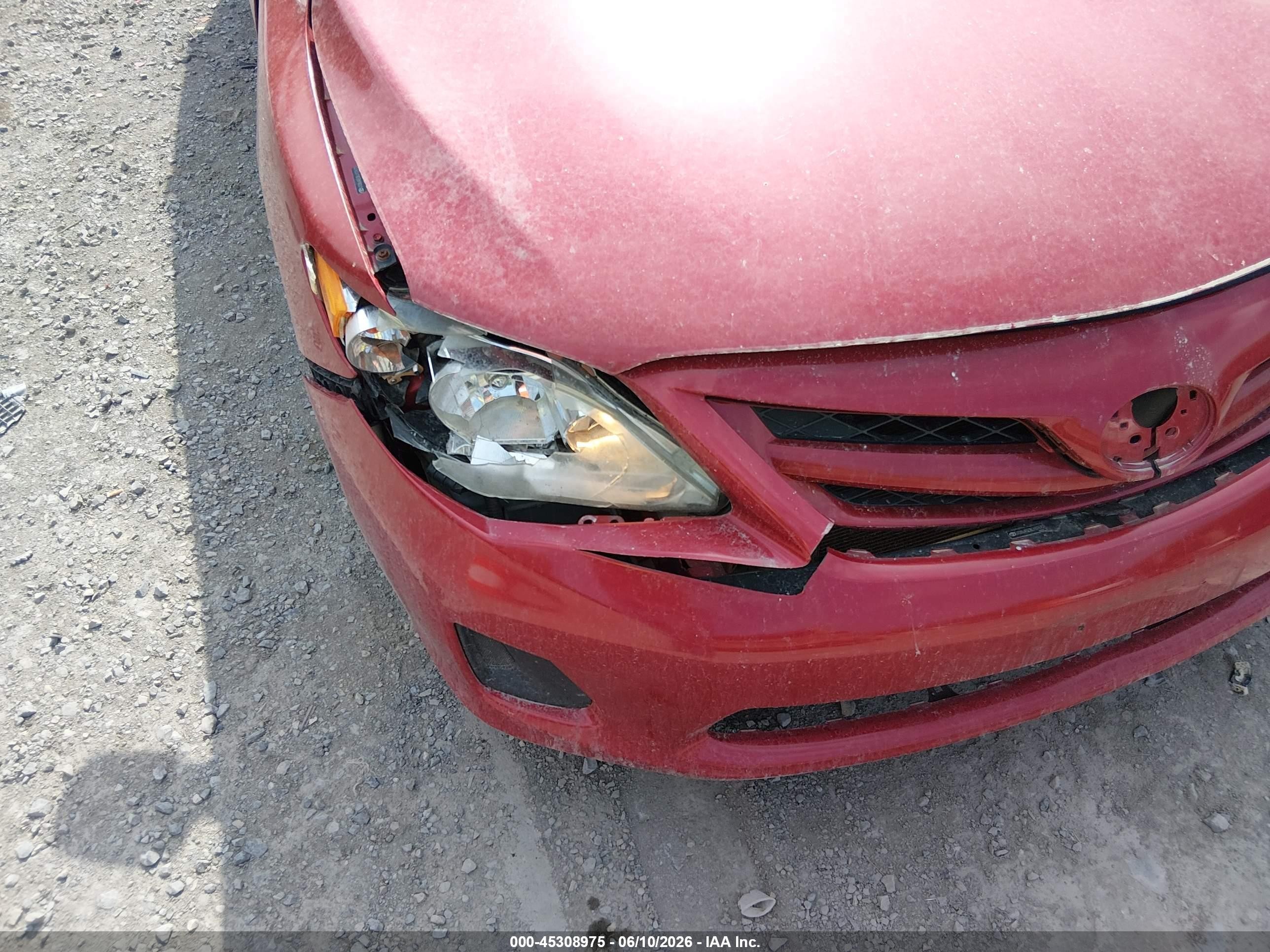 2011 Toyota Corolla   Red vin: JTDBU4EE0BJ107670