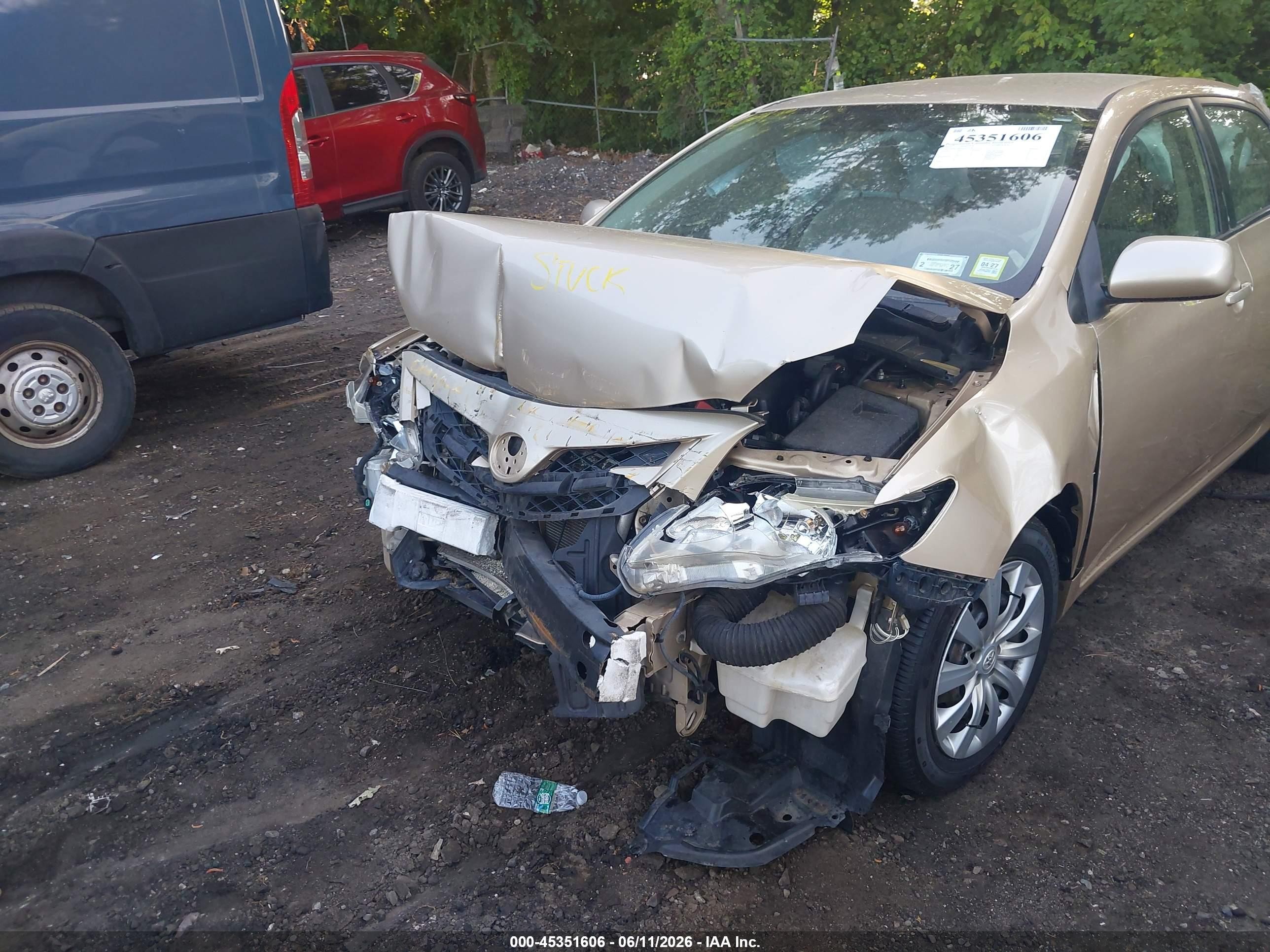 2012 Toyota Corolla Le Бежевый vin: JTDBU4EE0C9172120