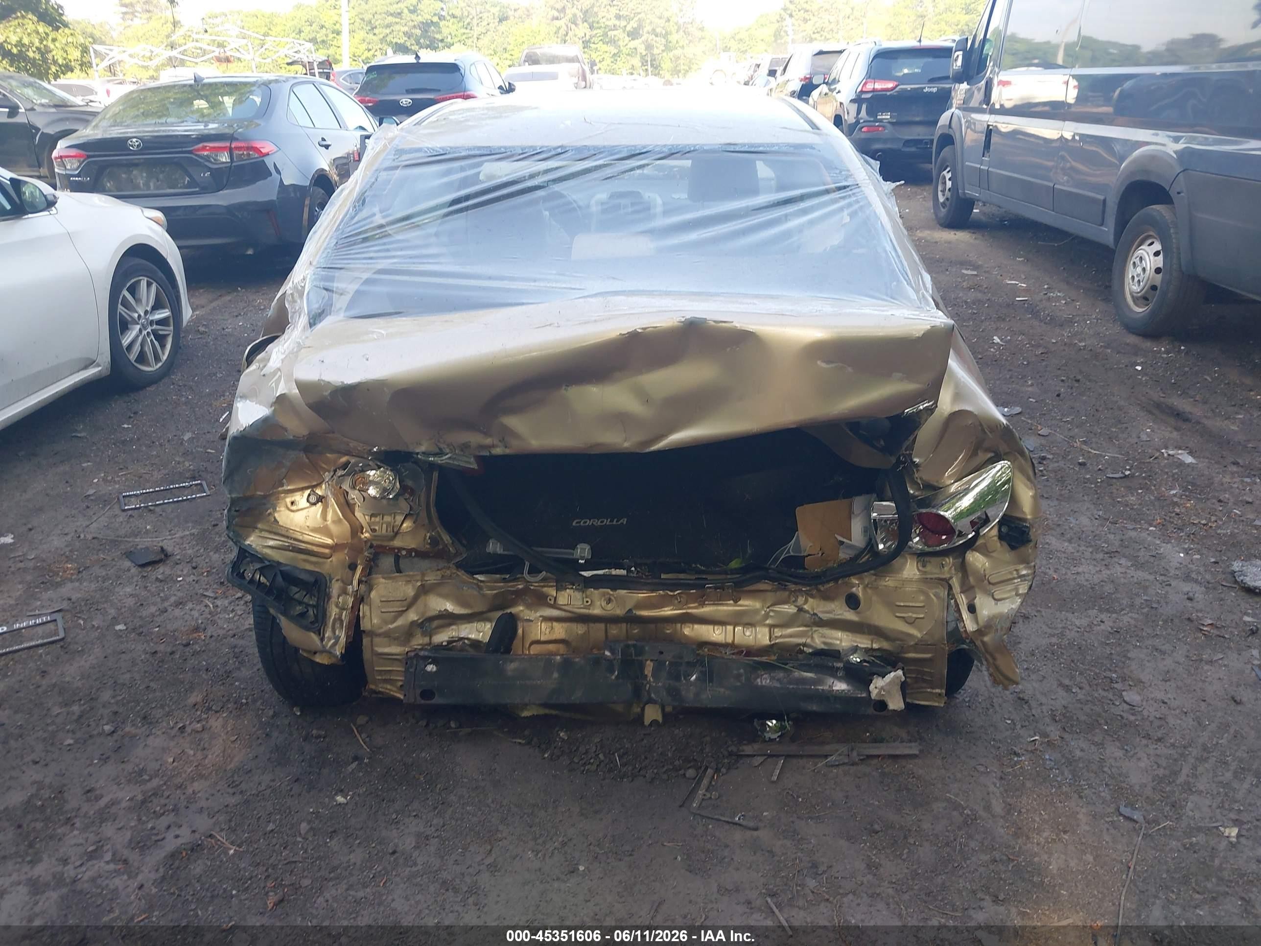 2012 Toyota Corolla Le Бежевый vin: JTDBU4EE0C9172120