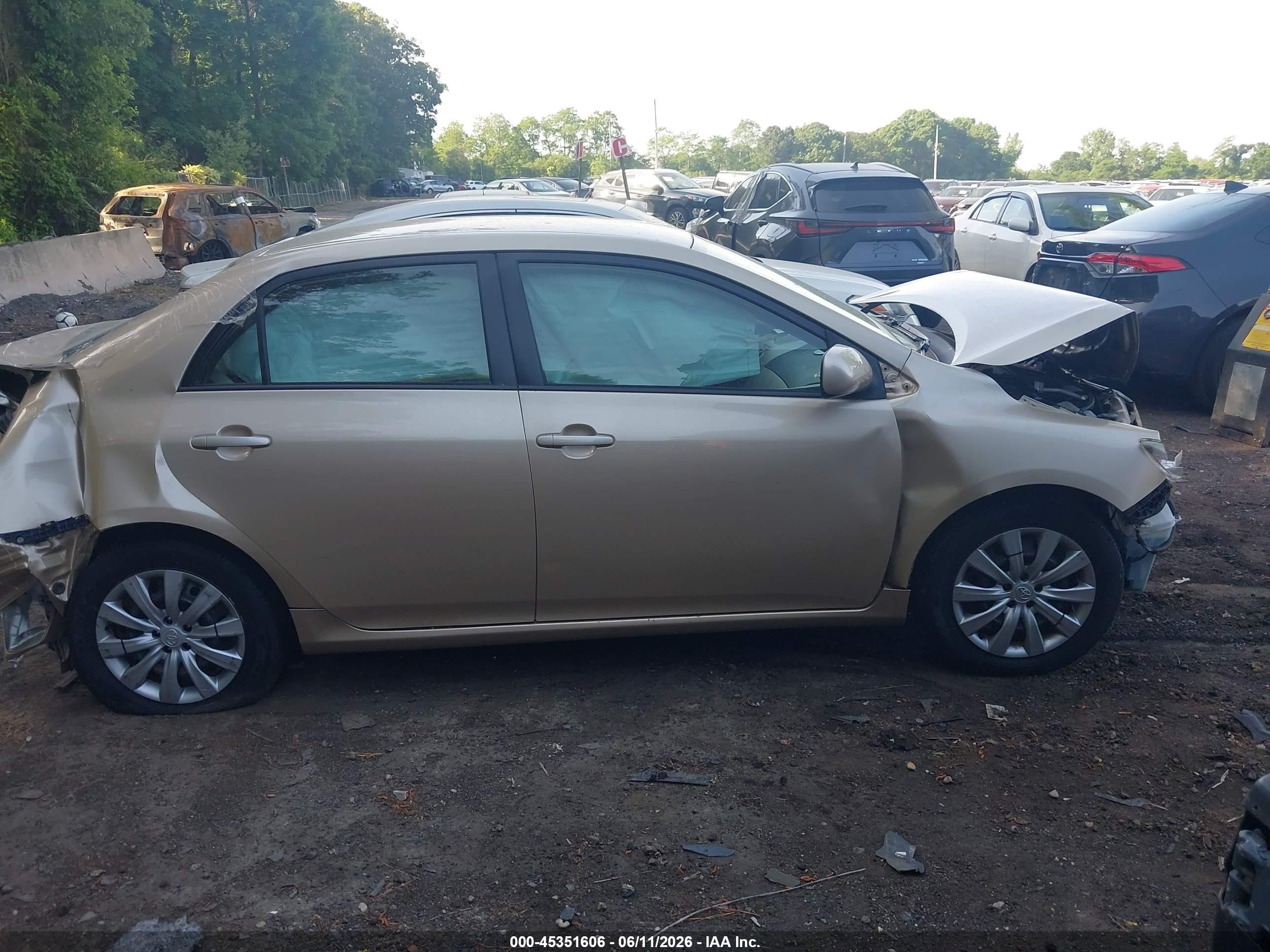 2012 Toyota Corolla Le Бежевый vin: JTDBU4EE0C9172120